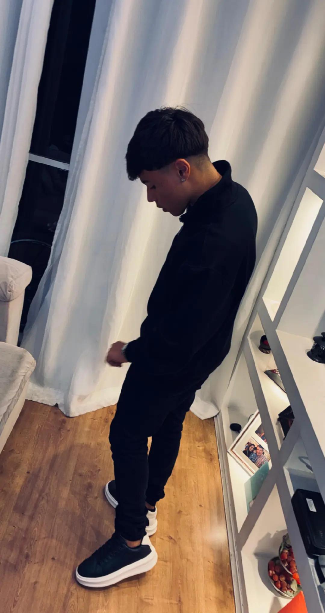 @𝑶𝒓𝒒𝒖𝒊𝒛𝒂🥇🍀
