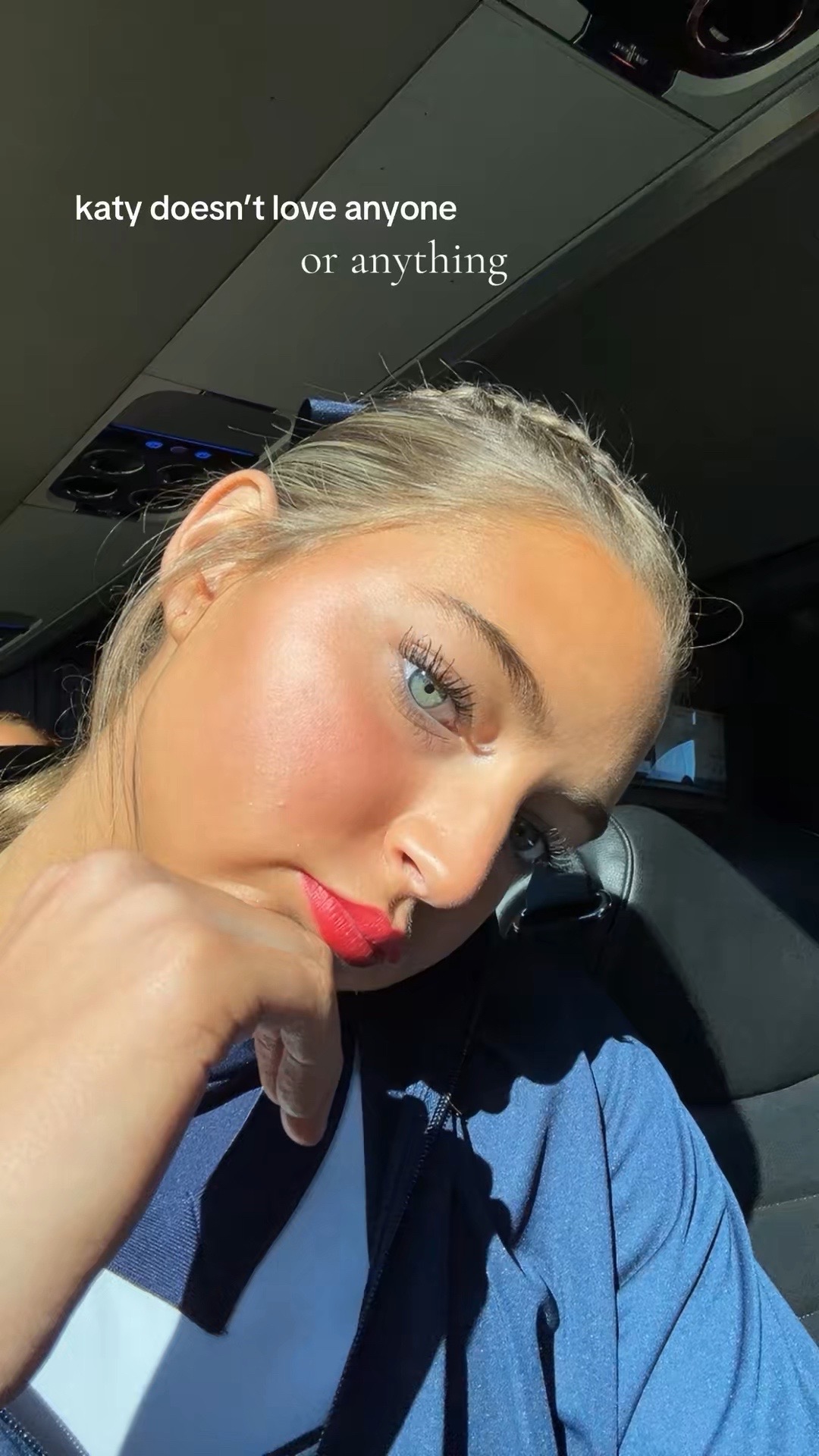 @😇