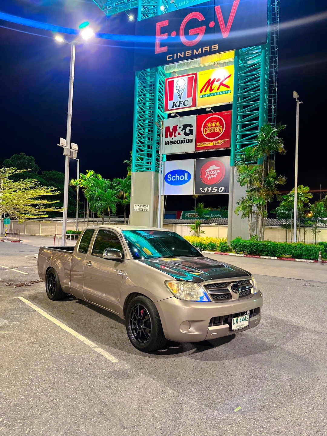 @ตั้ม🩶🤎 (300K)