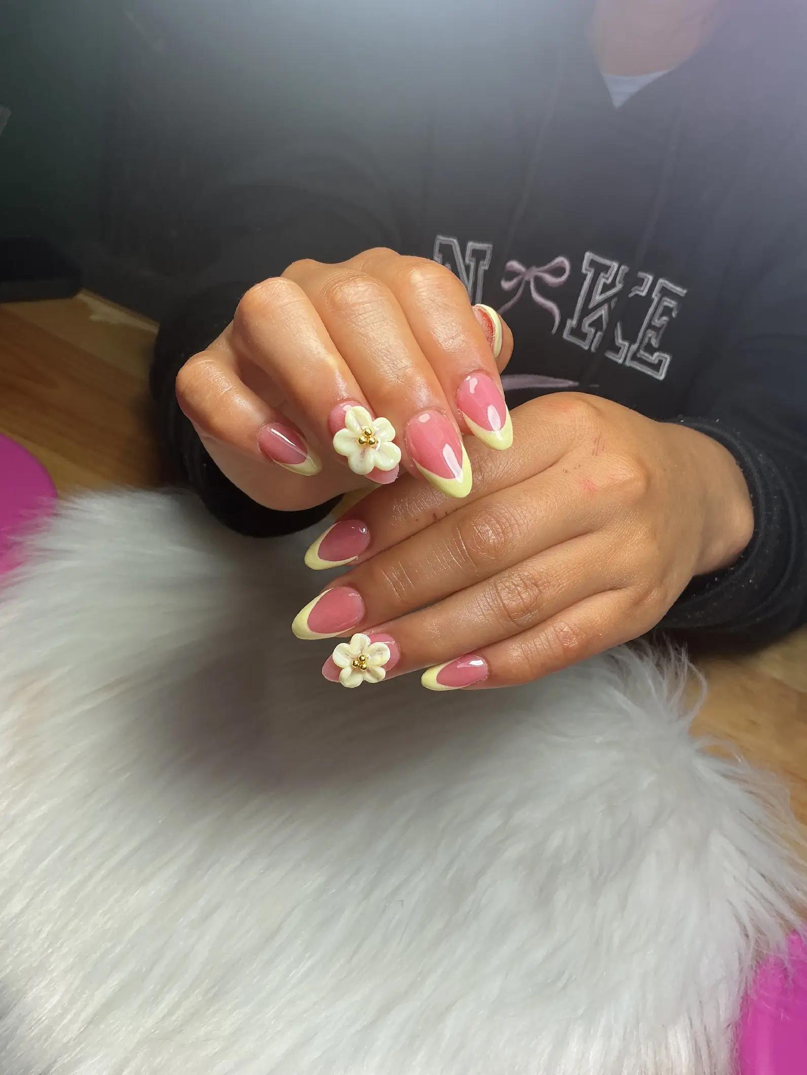 @Nails Estrella Feria 🧡