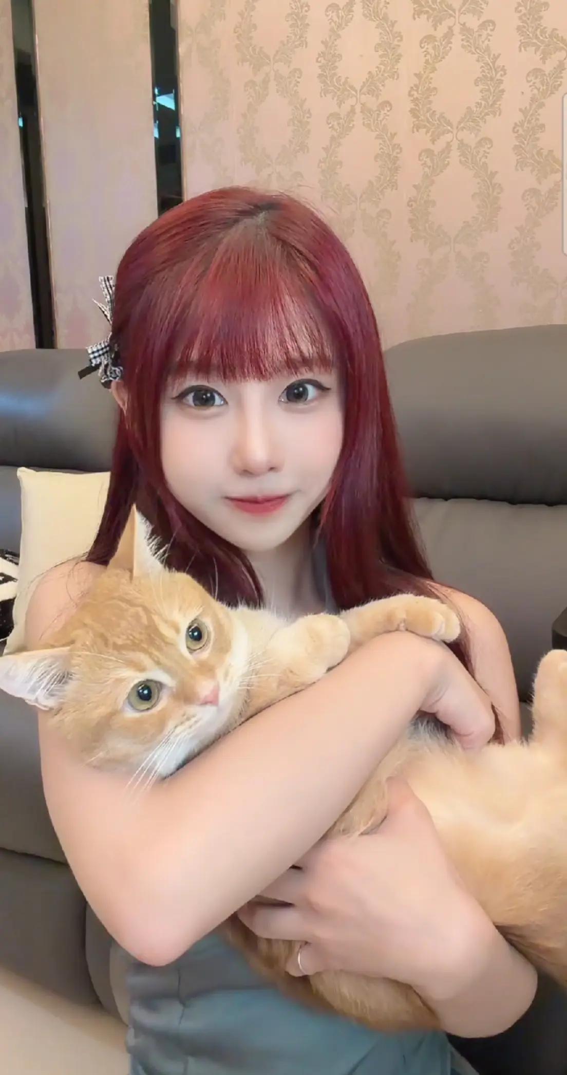 @˚ᝰᩚ꯭˚酸酸ᘜ峰峰ഒᩚ࿐（酸酸小虎牙🦷）