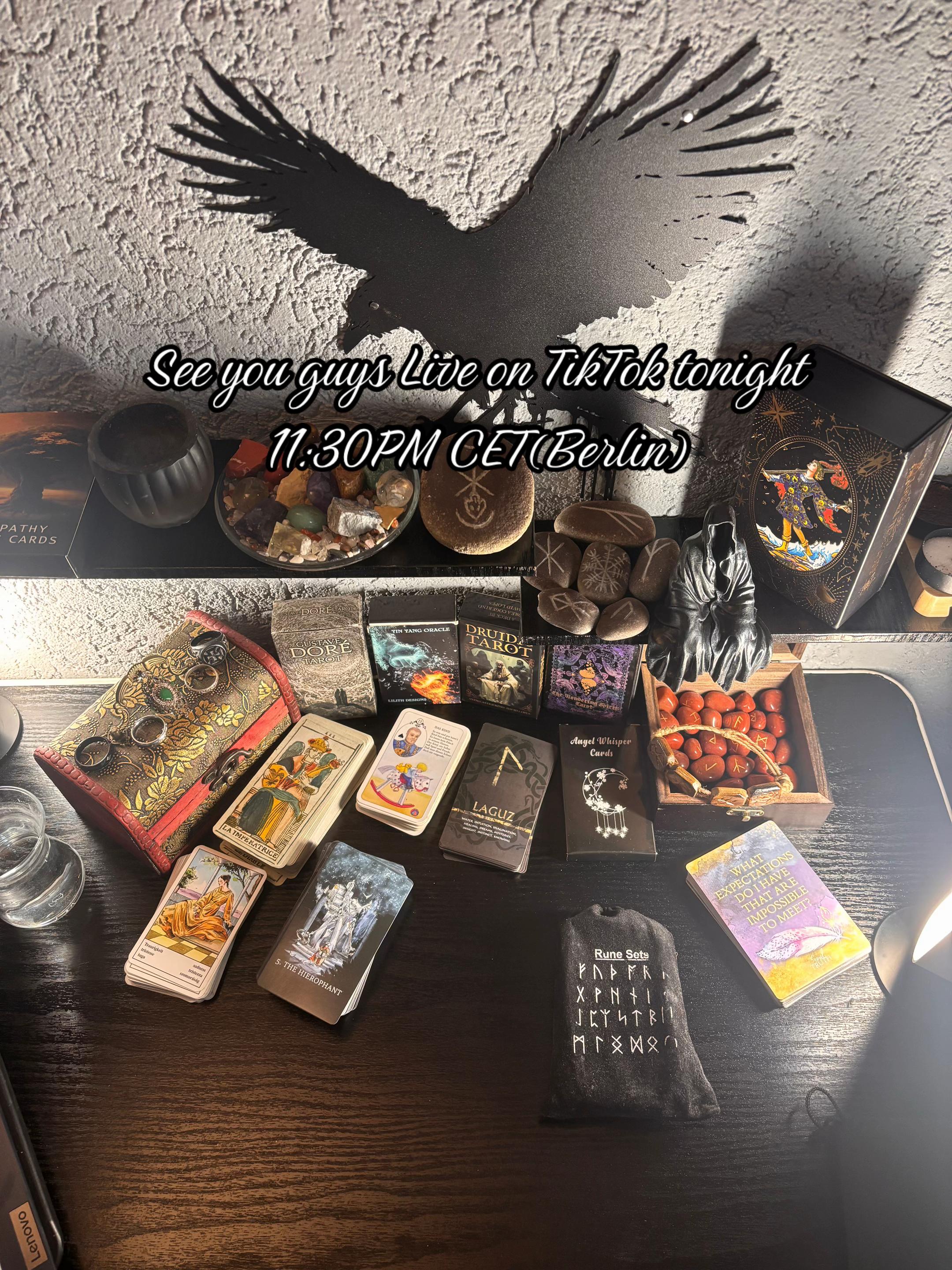 @Nightshade Whispers Tarot