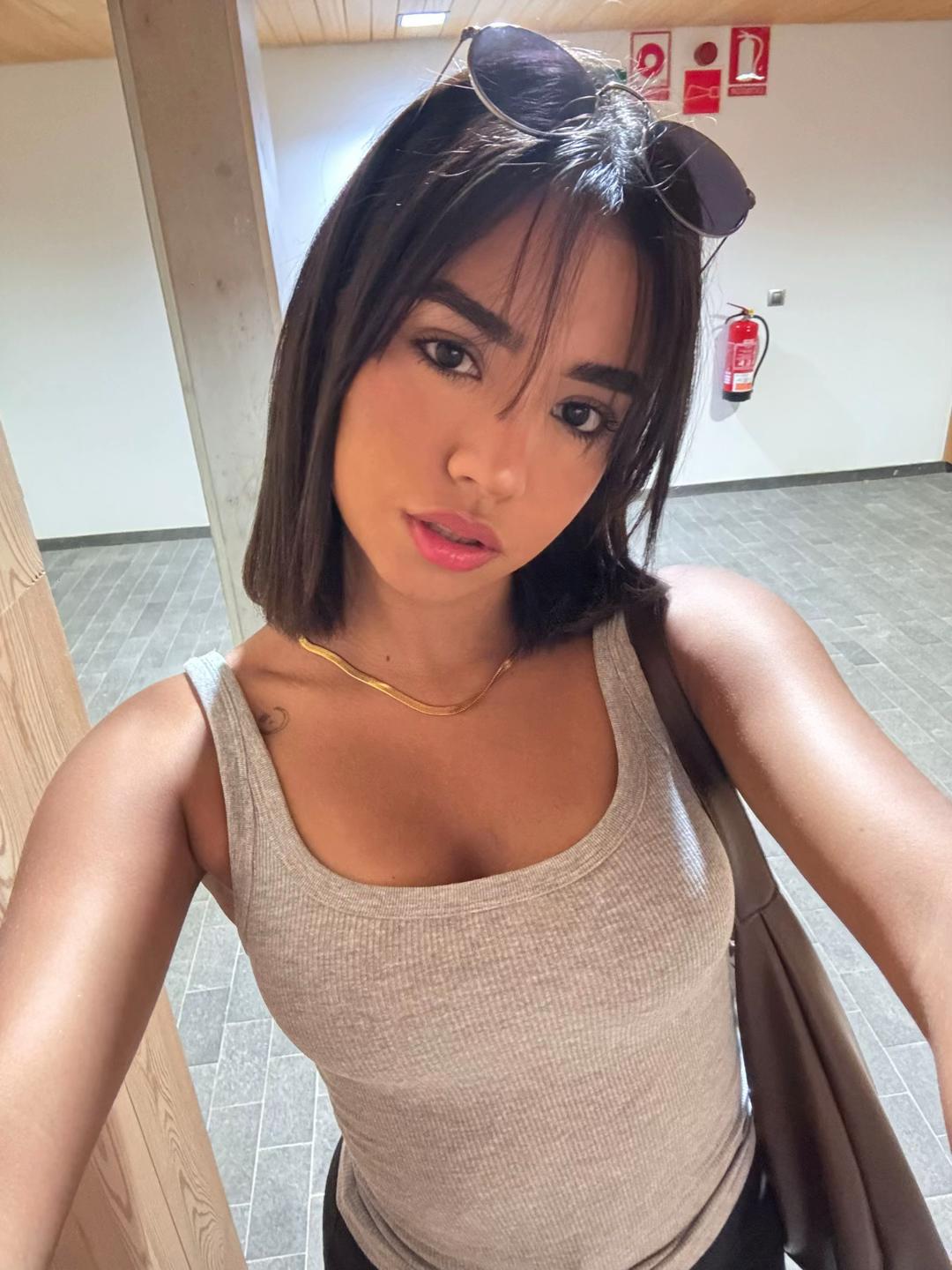 @Isa