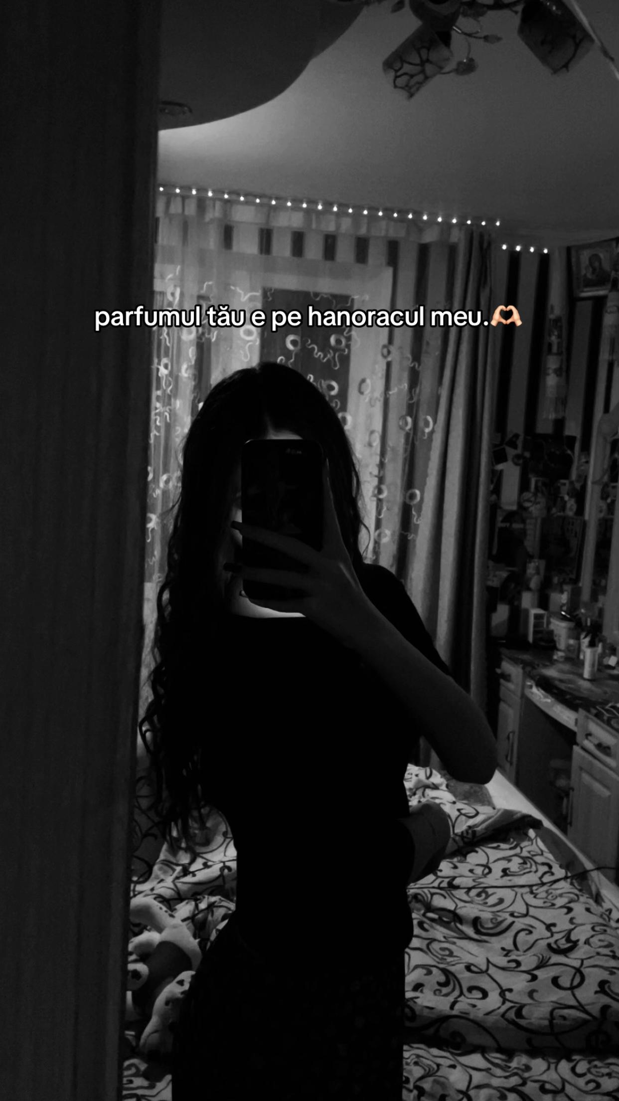 @🖤