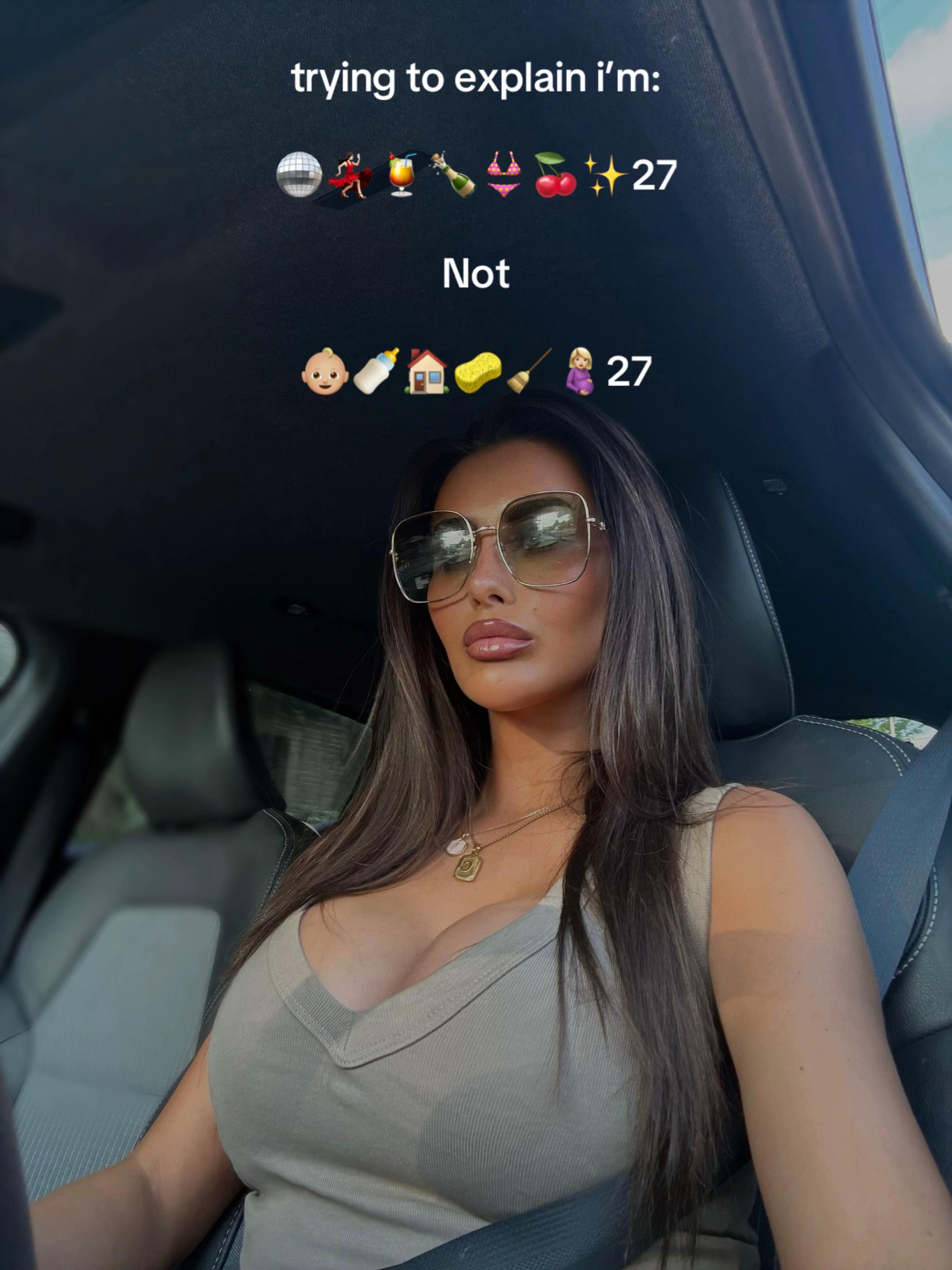@con_m_b