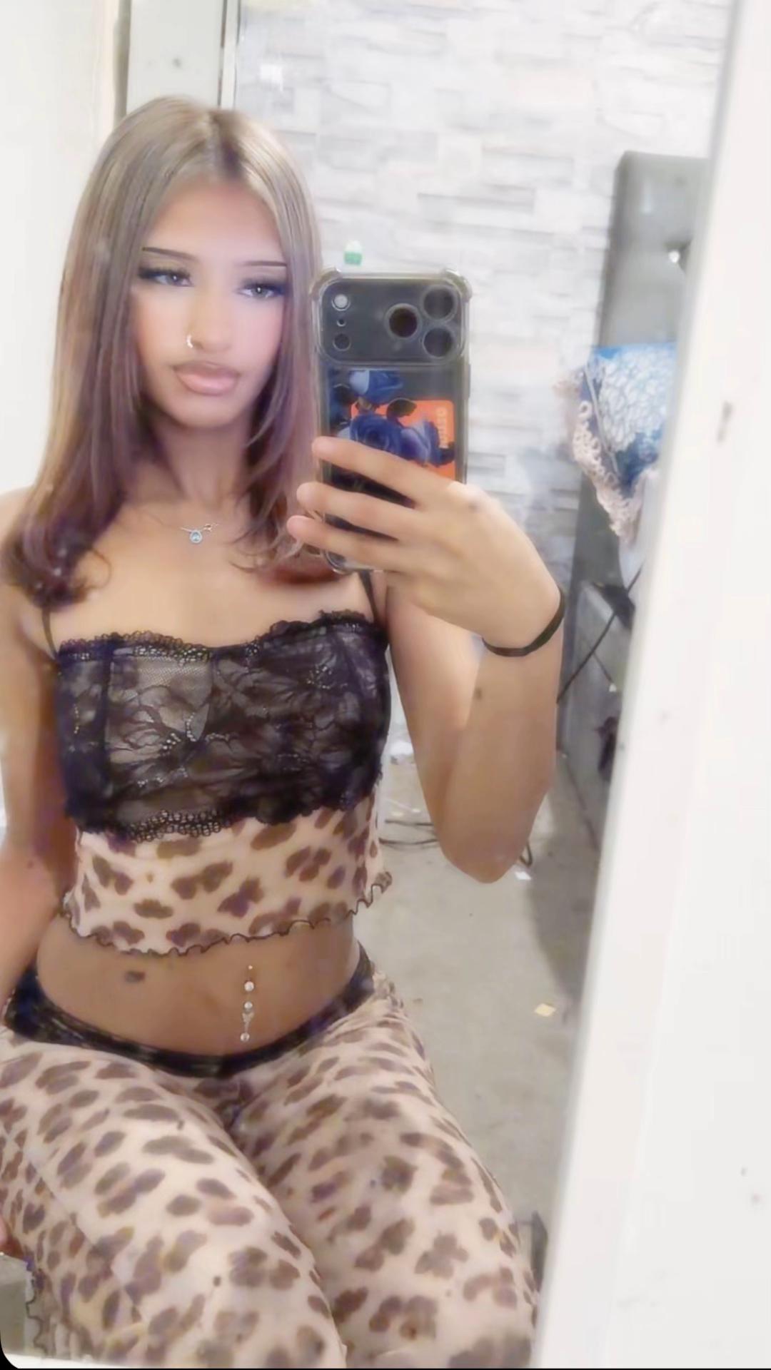 @&bull;𝐀🫨