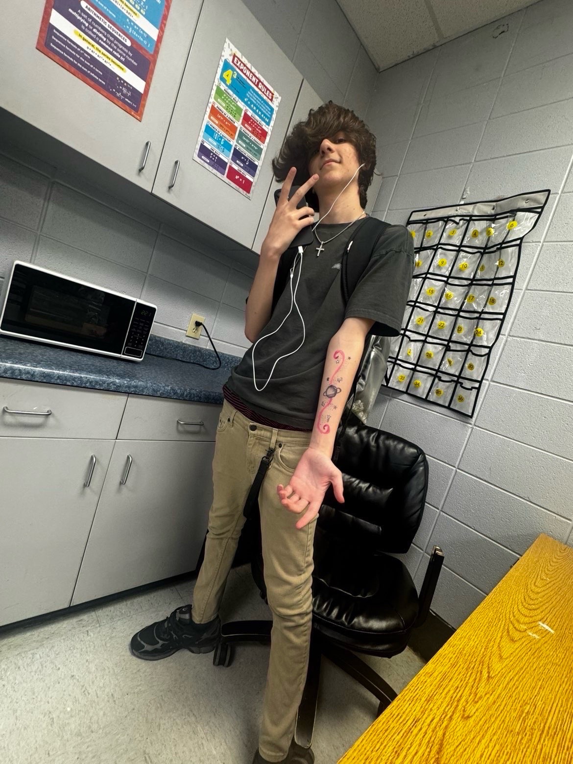 @Easton_m17