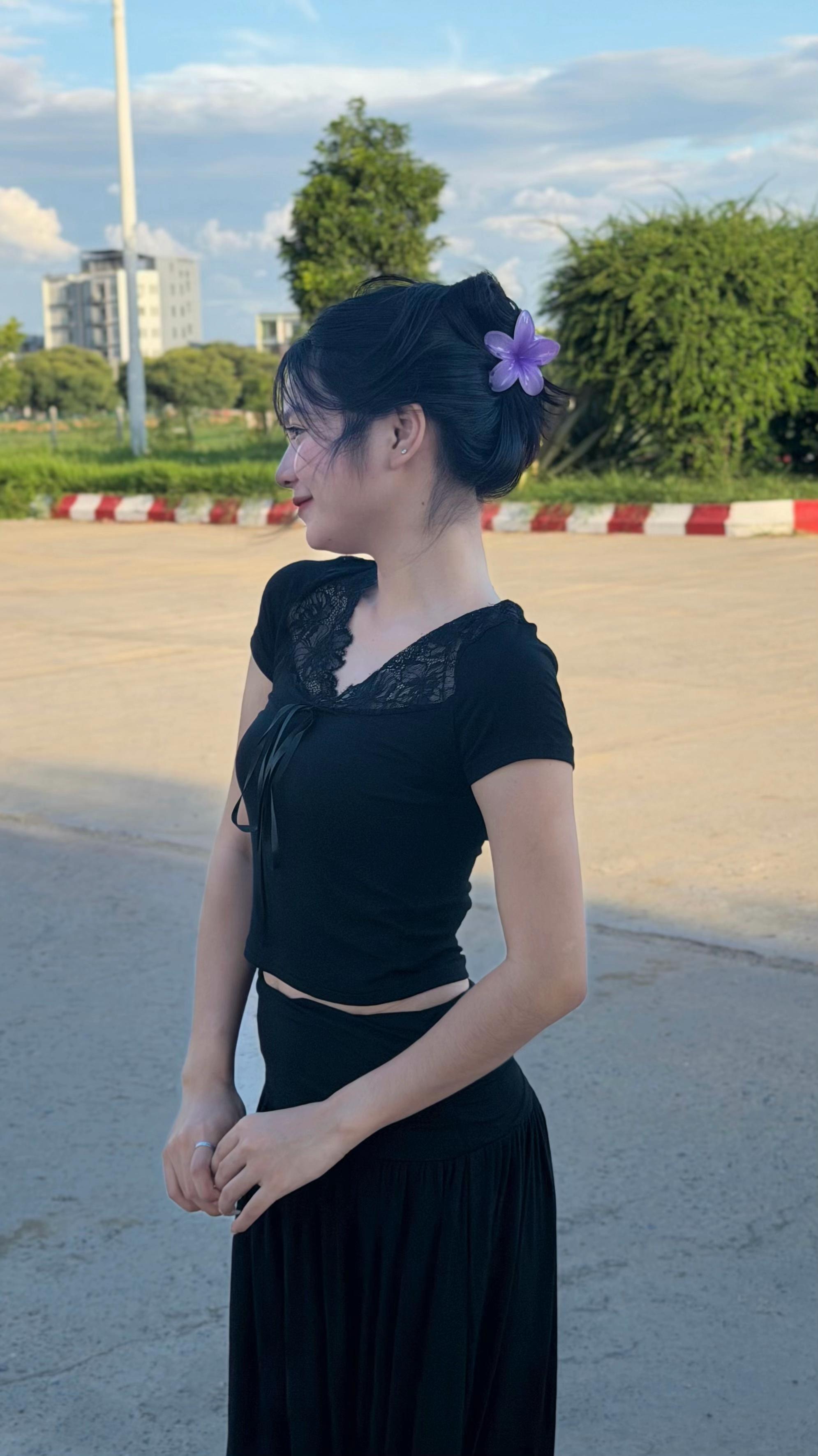@Eaint ๐