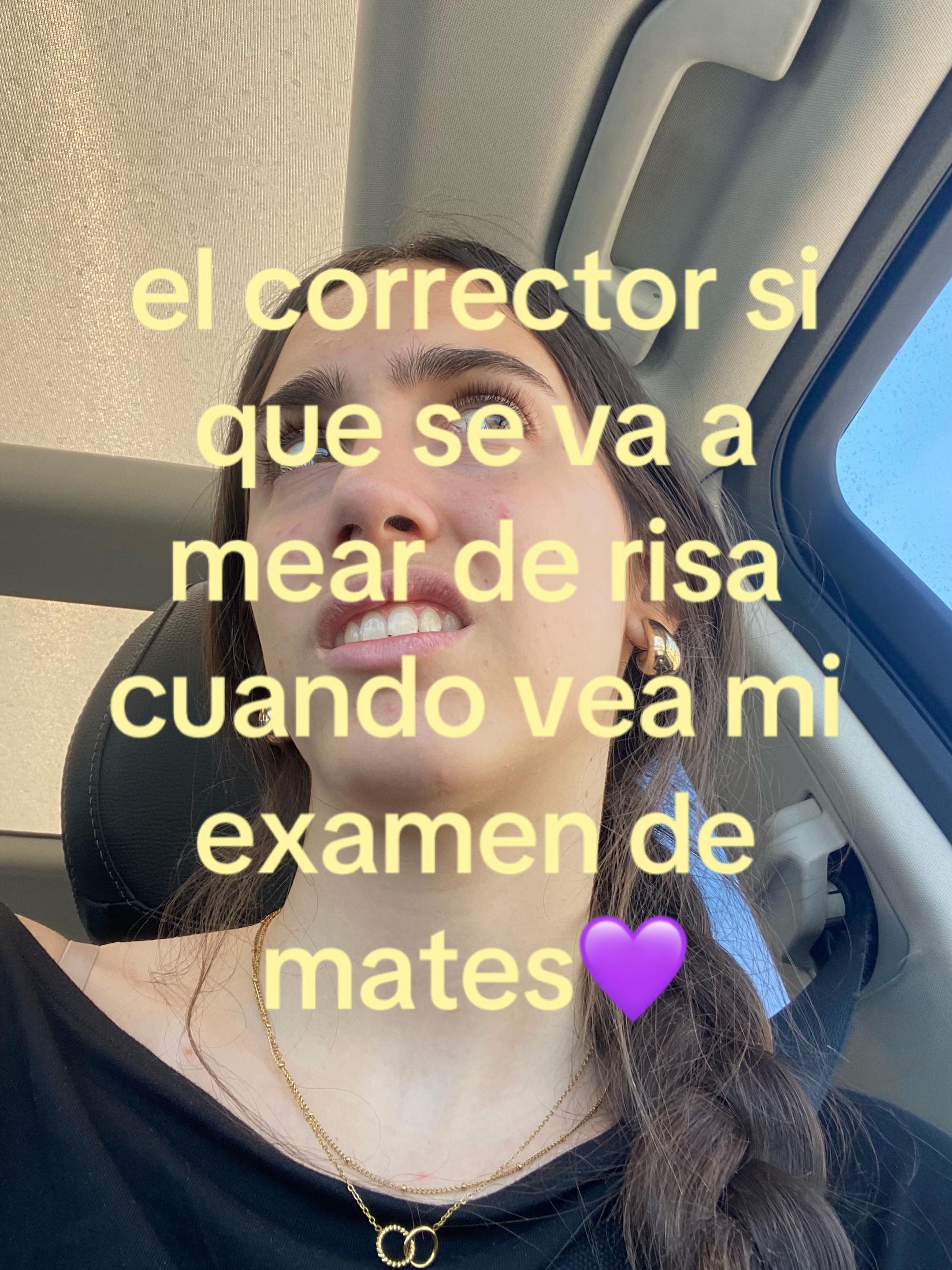 @luc&iacute;a.