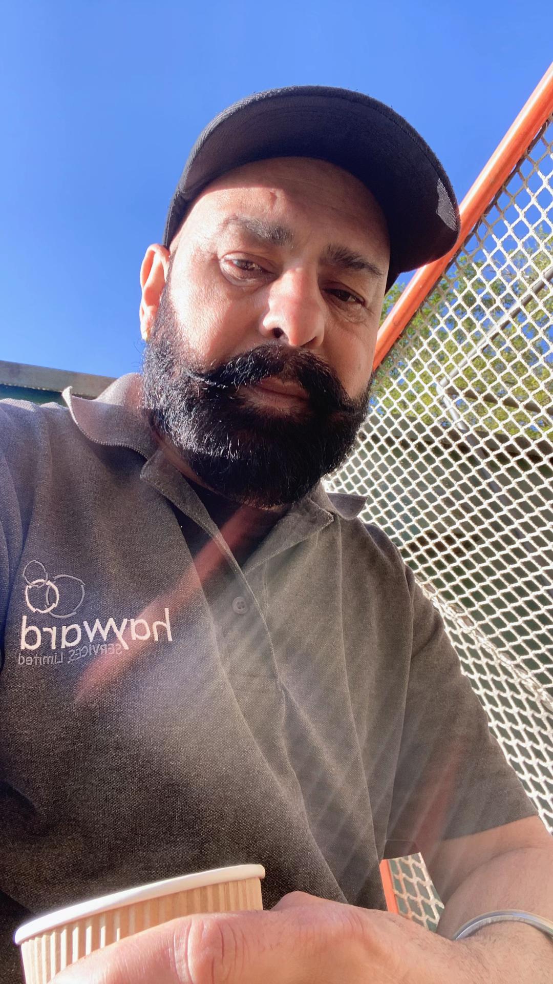 @Aman Grewal 🇬🇧