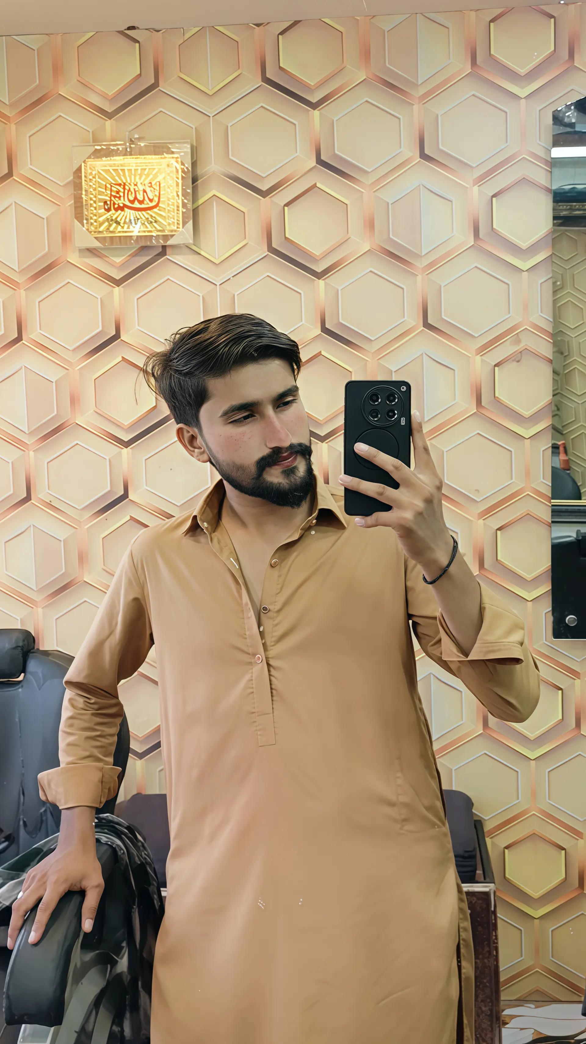 @👻|в𝐀вᗩ𝐫 لاشاری ✪
