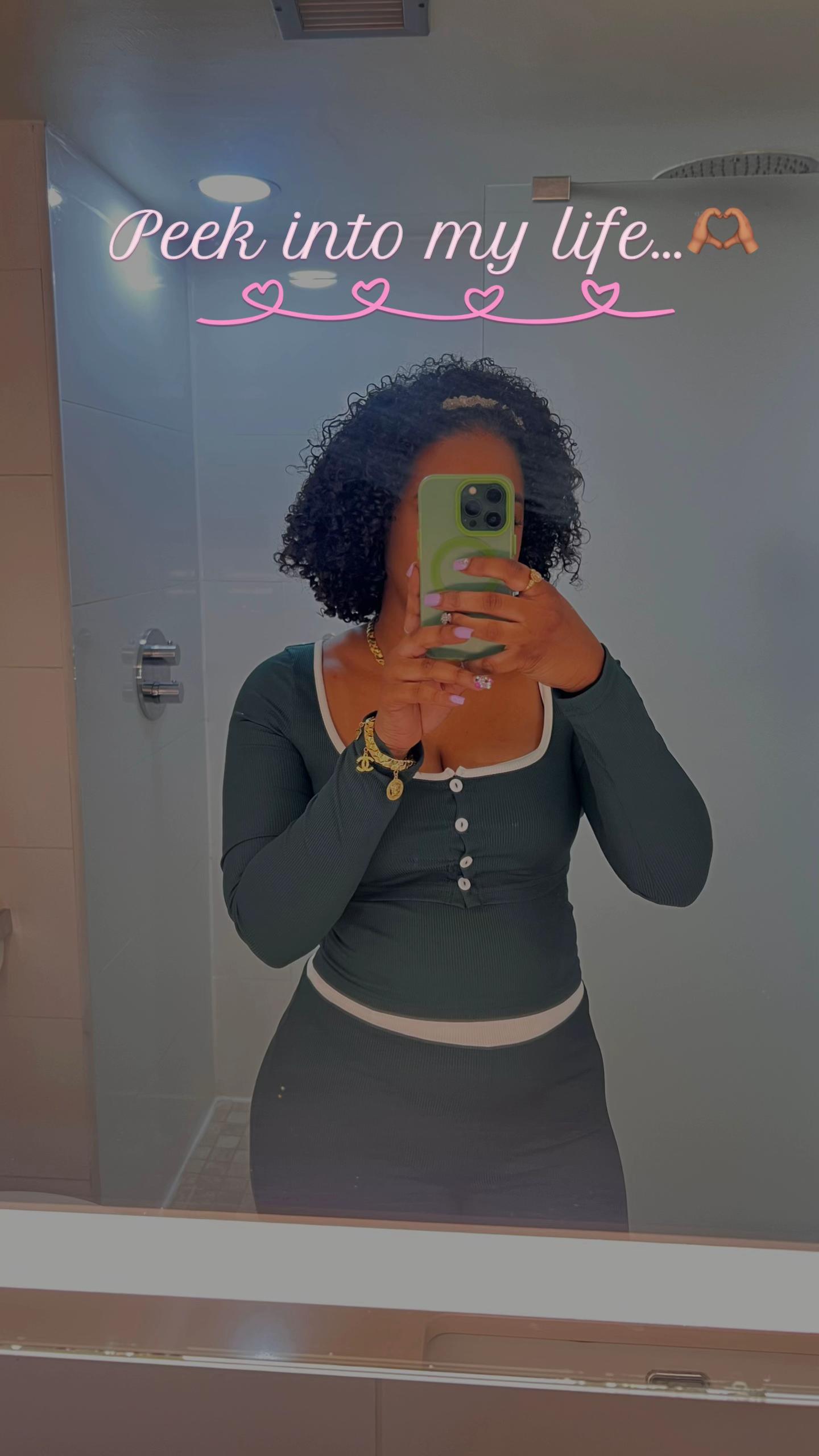 @M33ka_Mills_