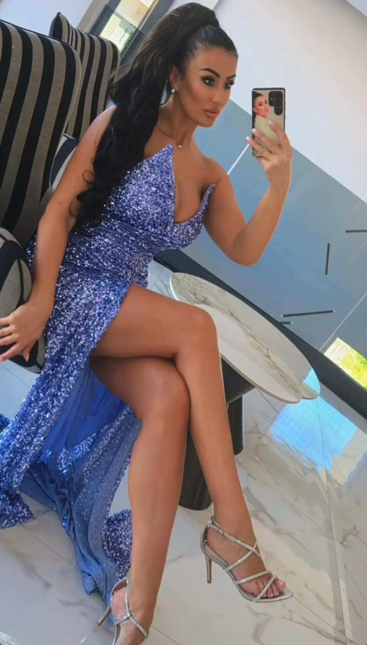 @MODEL KIZ