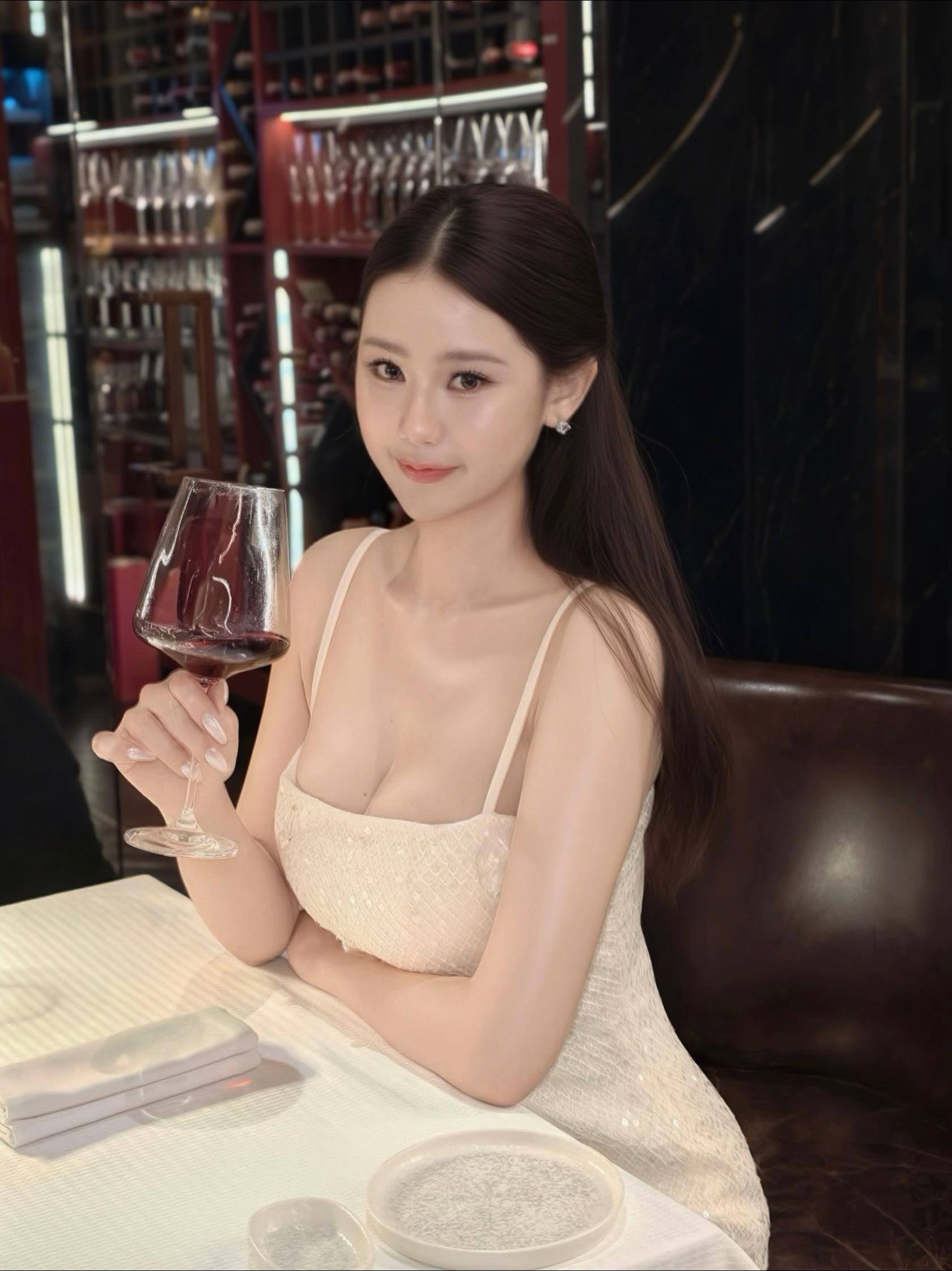 @𝑀𝑦𝑚𝑖𝑛𝑒 𝐴𝑢𝑛𝑐ℎ𝑎𝑦𝑎