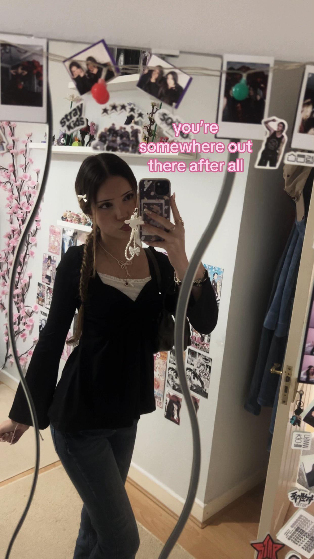@𝒾𝓈𝒽𝒾𝜗𝜚·˚ 🪷