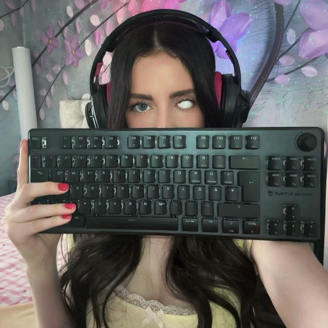 @MissKerrbear