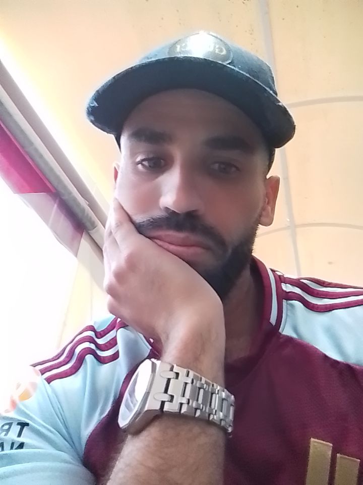 @تاوناتي في الغربة