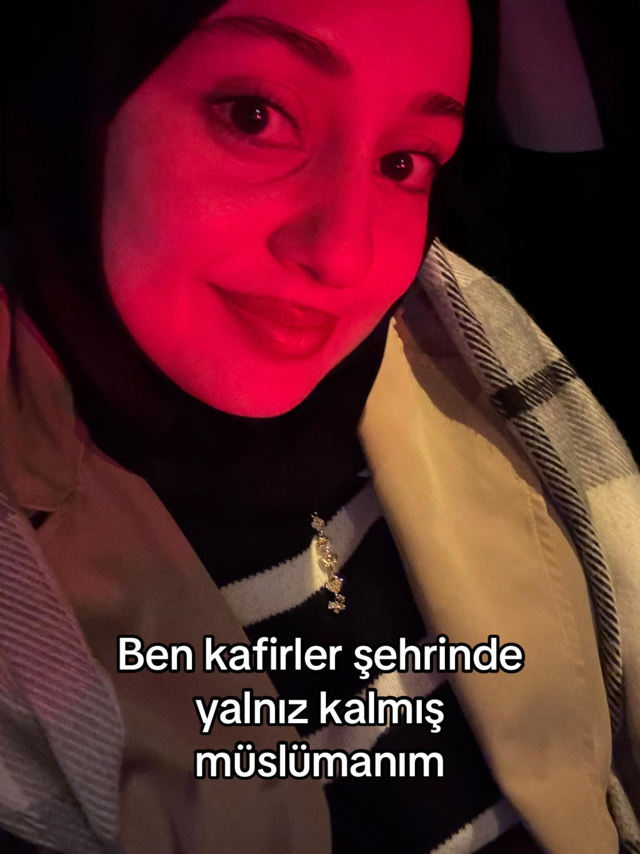 @Melikeyy