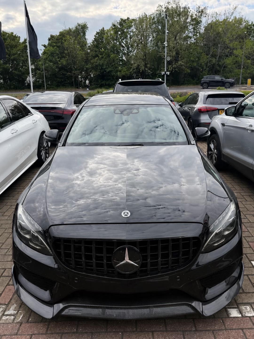 @BenzøBoy🦍