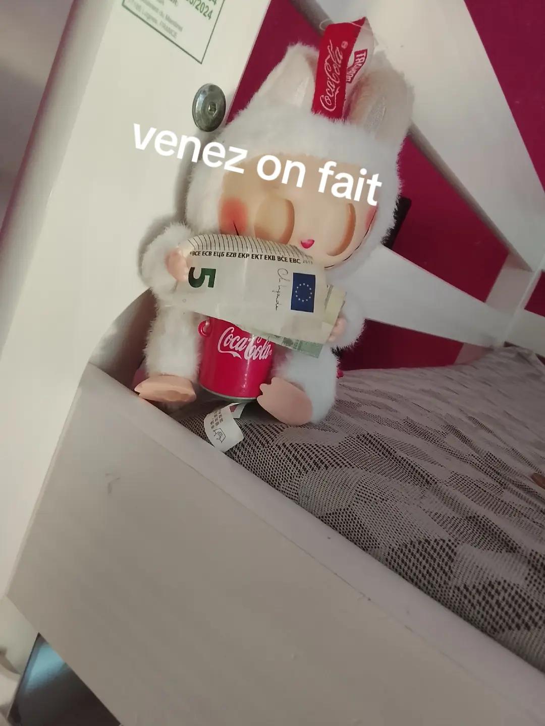 @(--__--)