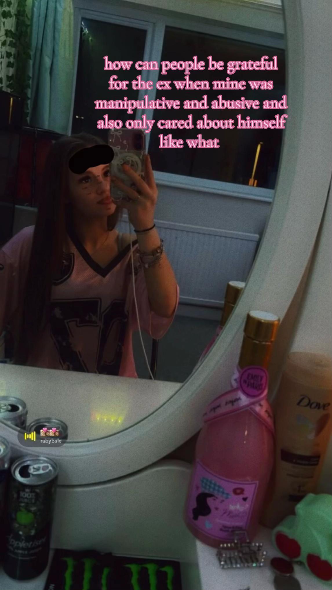 @ℰ𝓂𝒾💍🐣