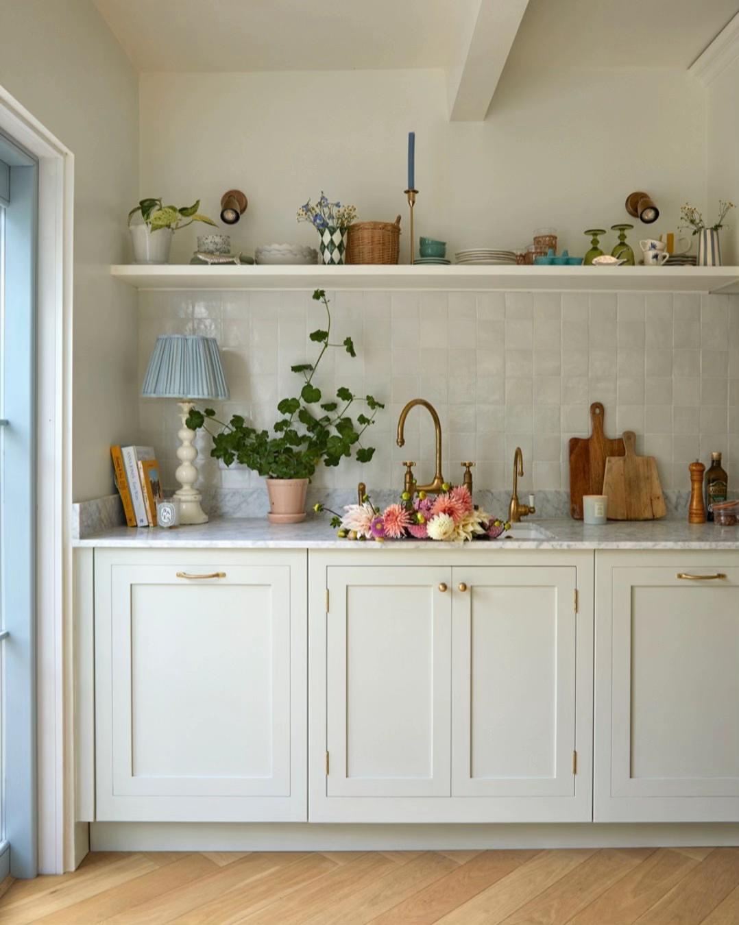 @Harvey Jones Kitchens