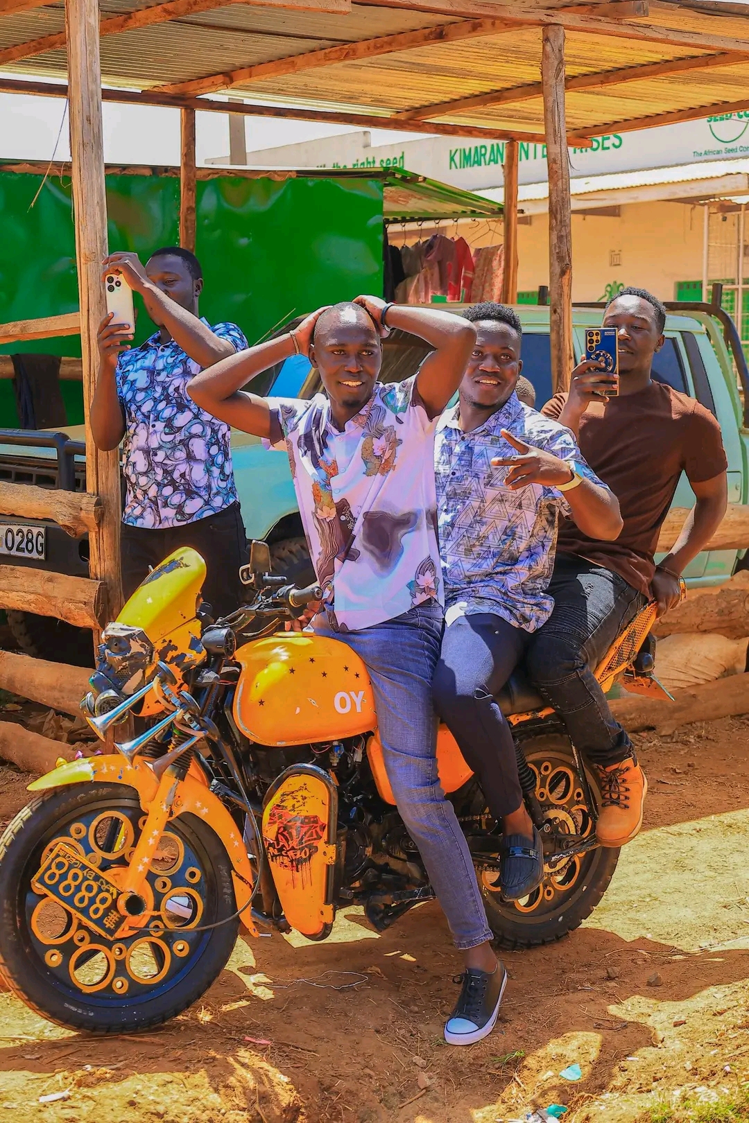 @Derrick Stansilous 🇰🇪