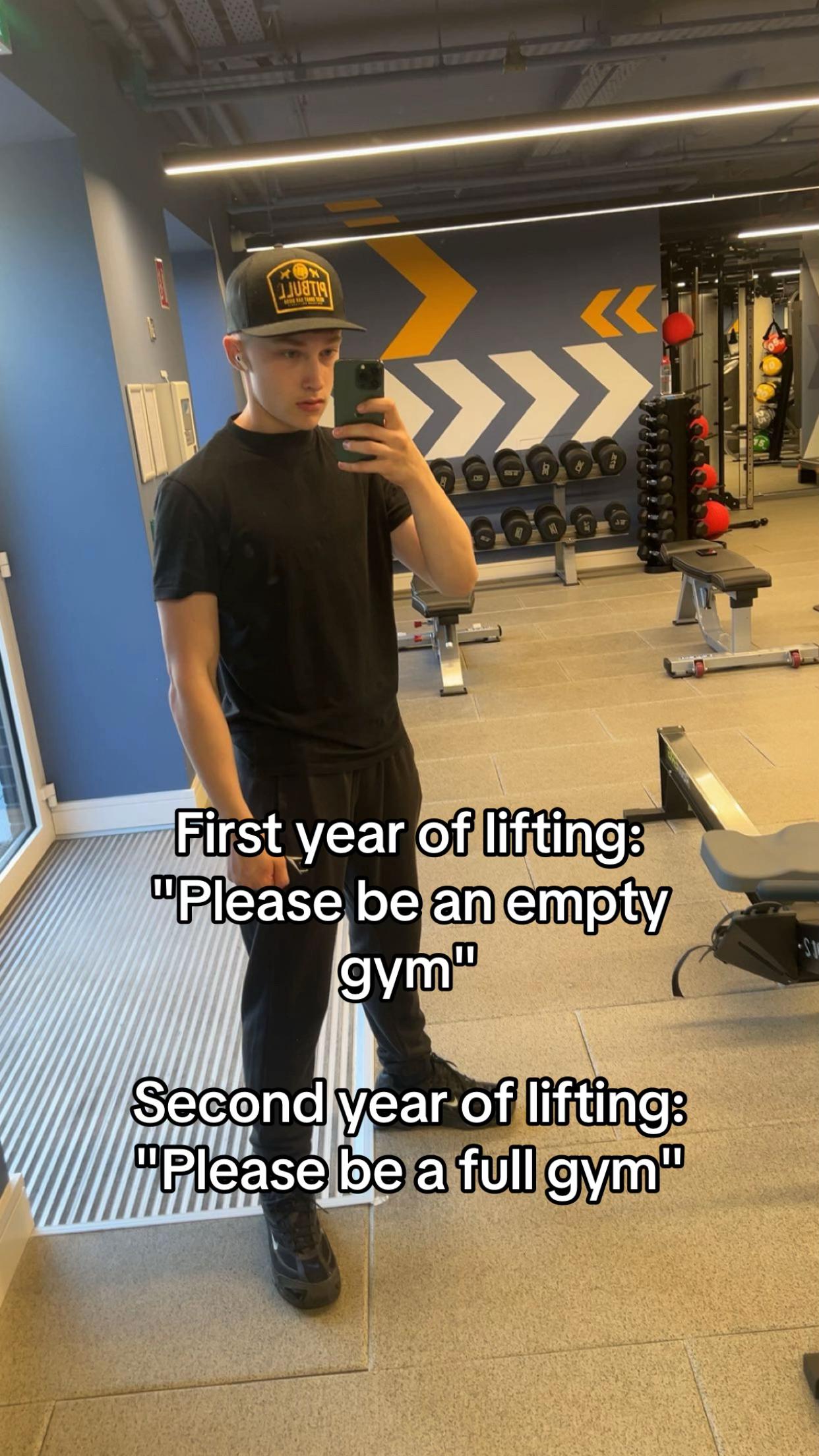 @maciekwypo