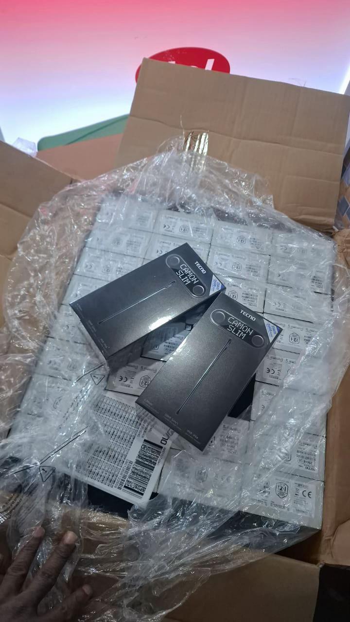 @LAHOU.COM