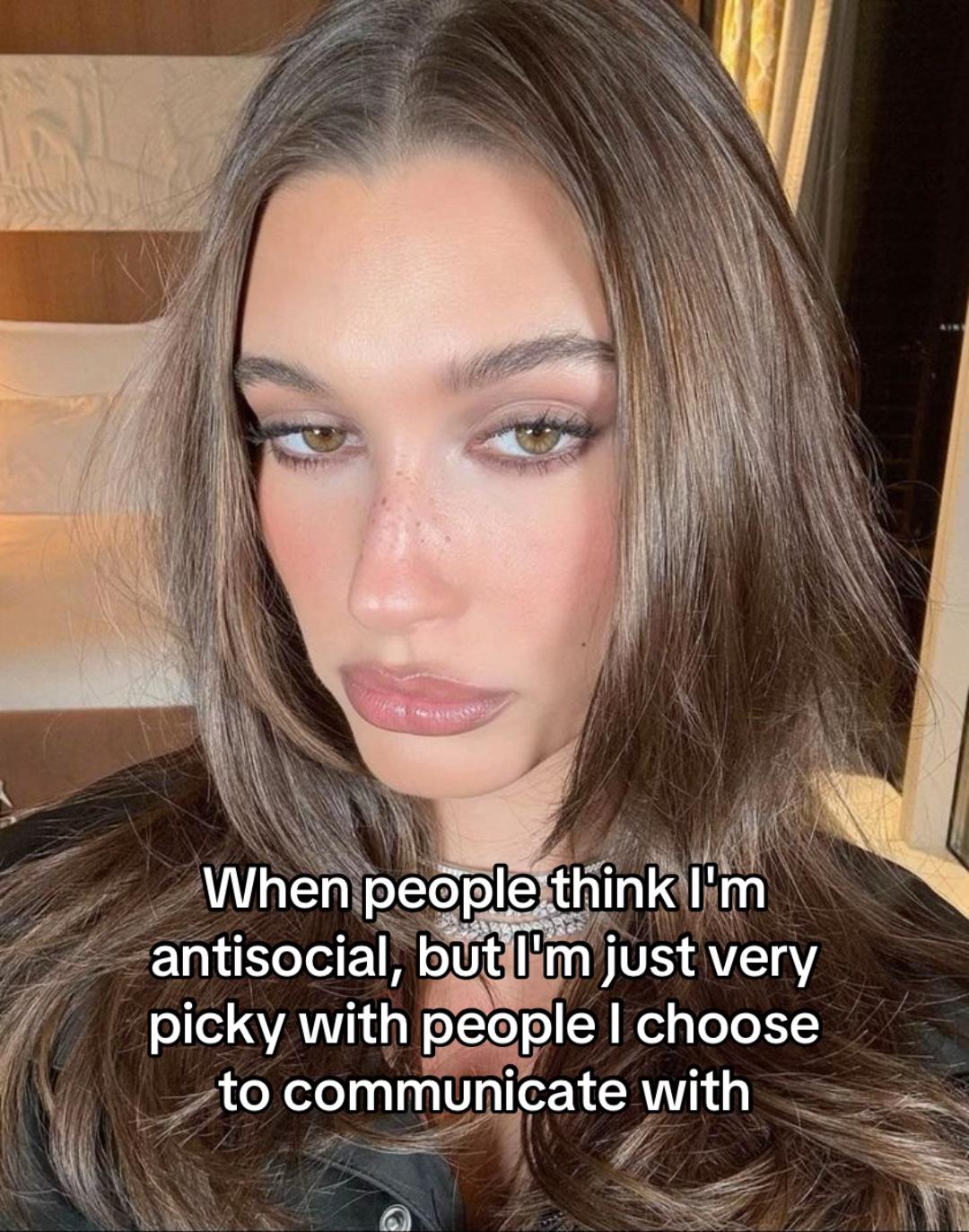 @defnot.girl