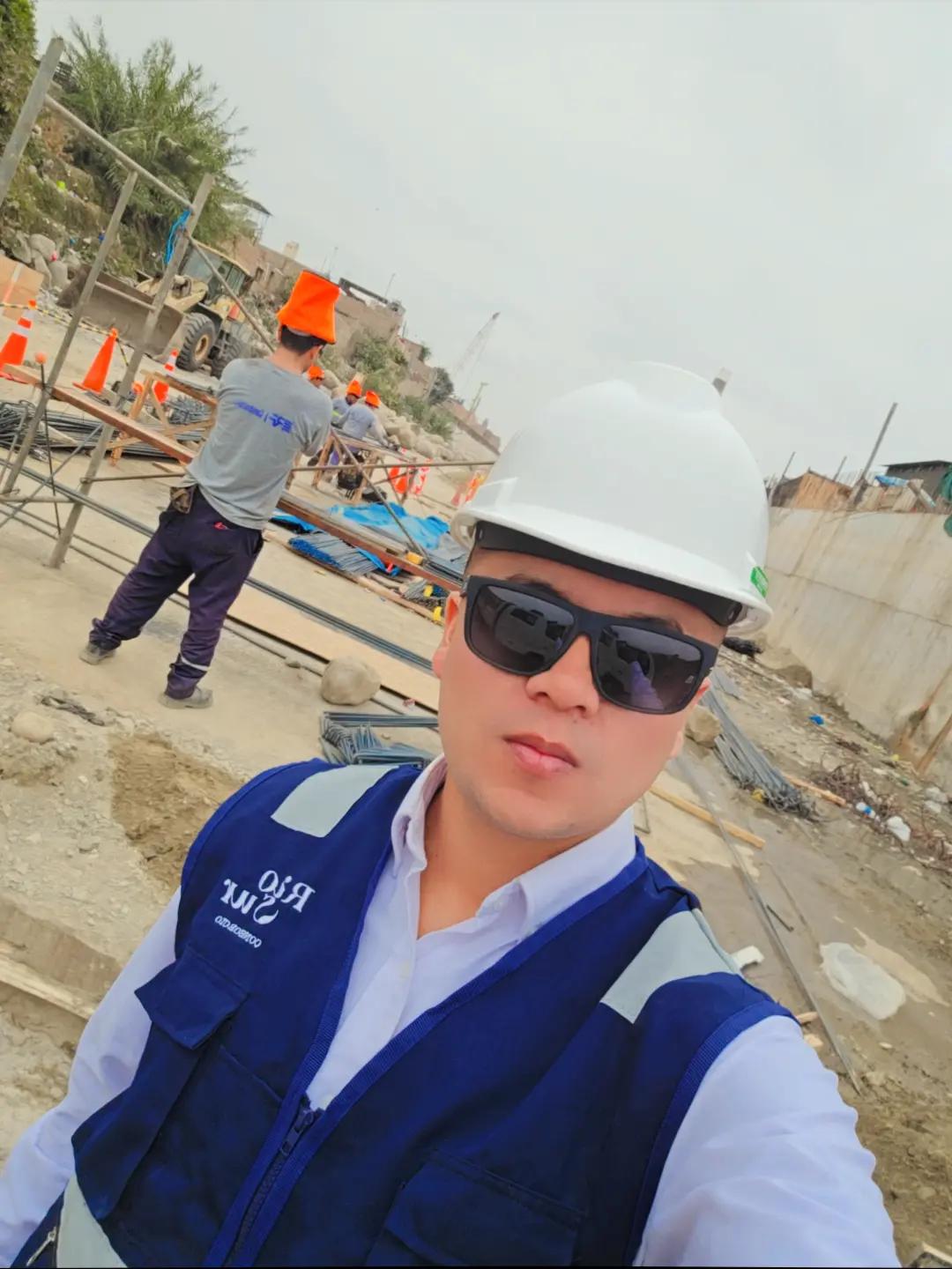 @Frank Martinez Huayl