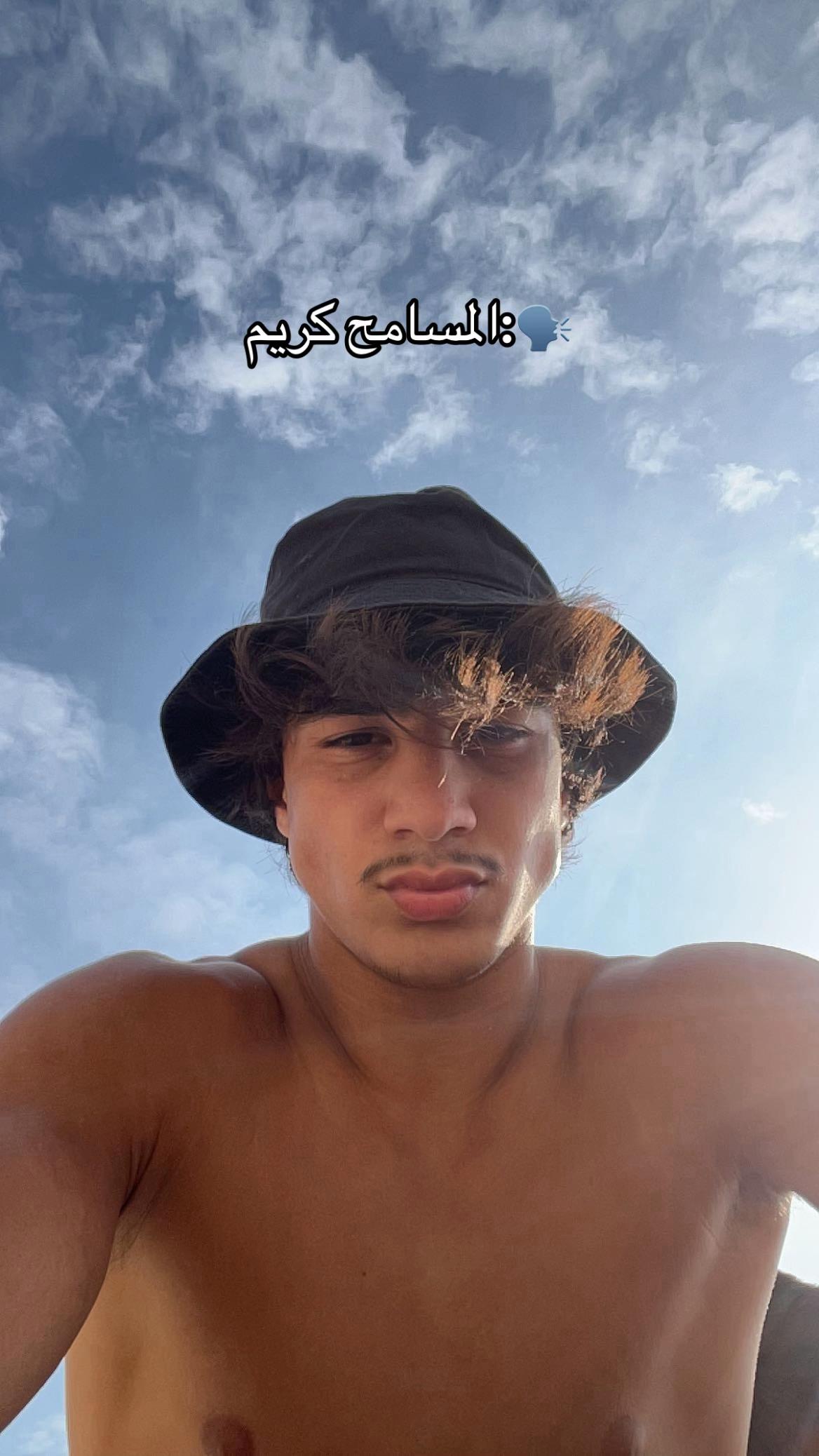 @🦂