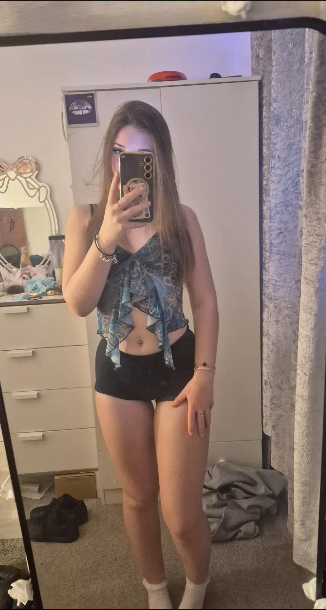 @𝑪𝒉𝒍𝒐𝒆🤍