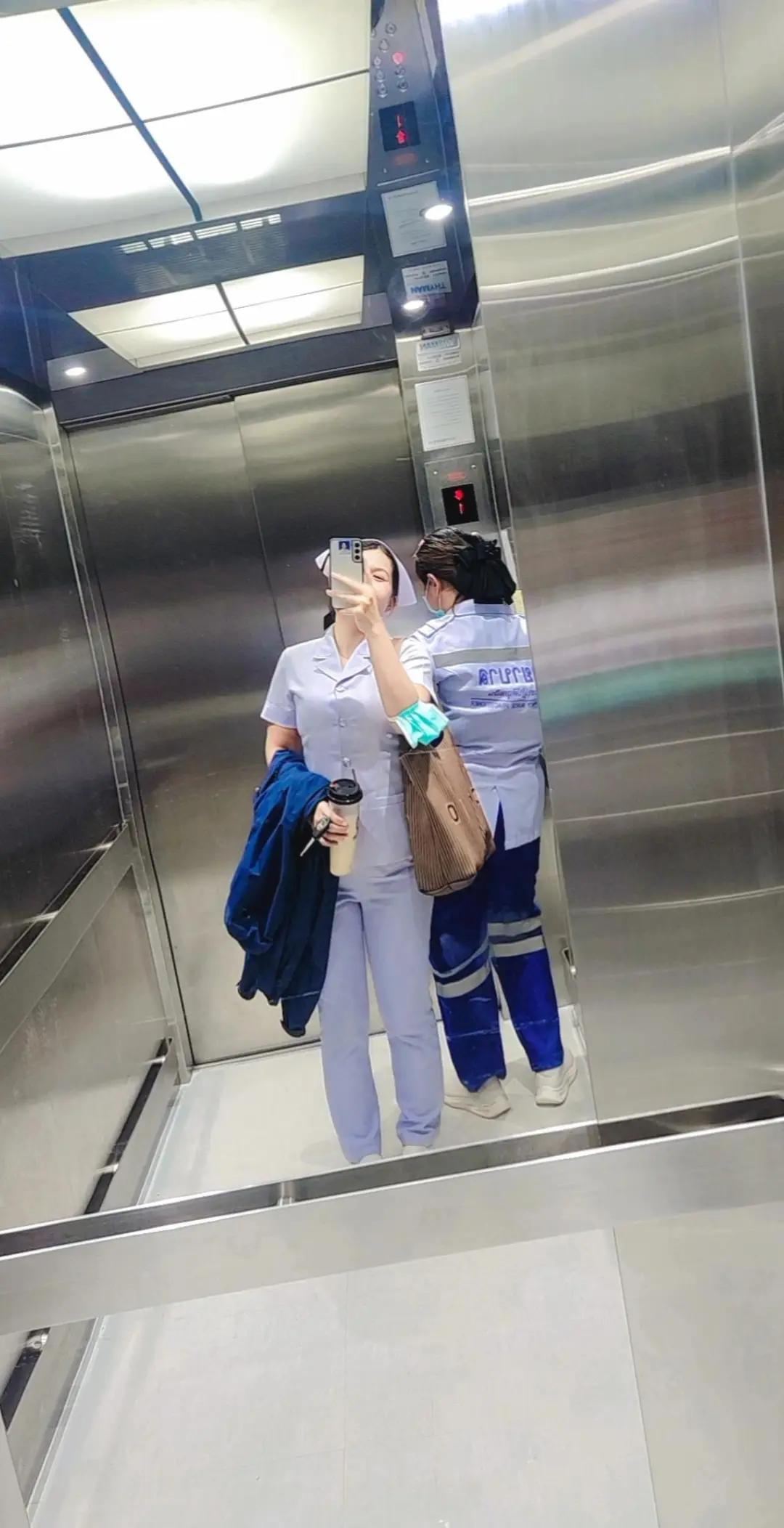 @ออกัส จำหน่ายเหรียญโปรยทาน