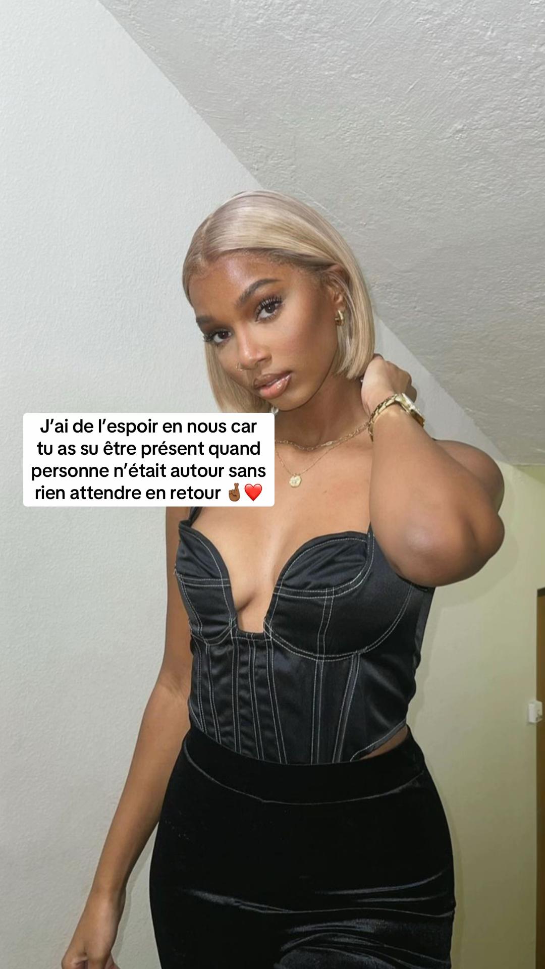 @Love_Ronisia_ᥫ᭡