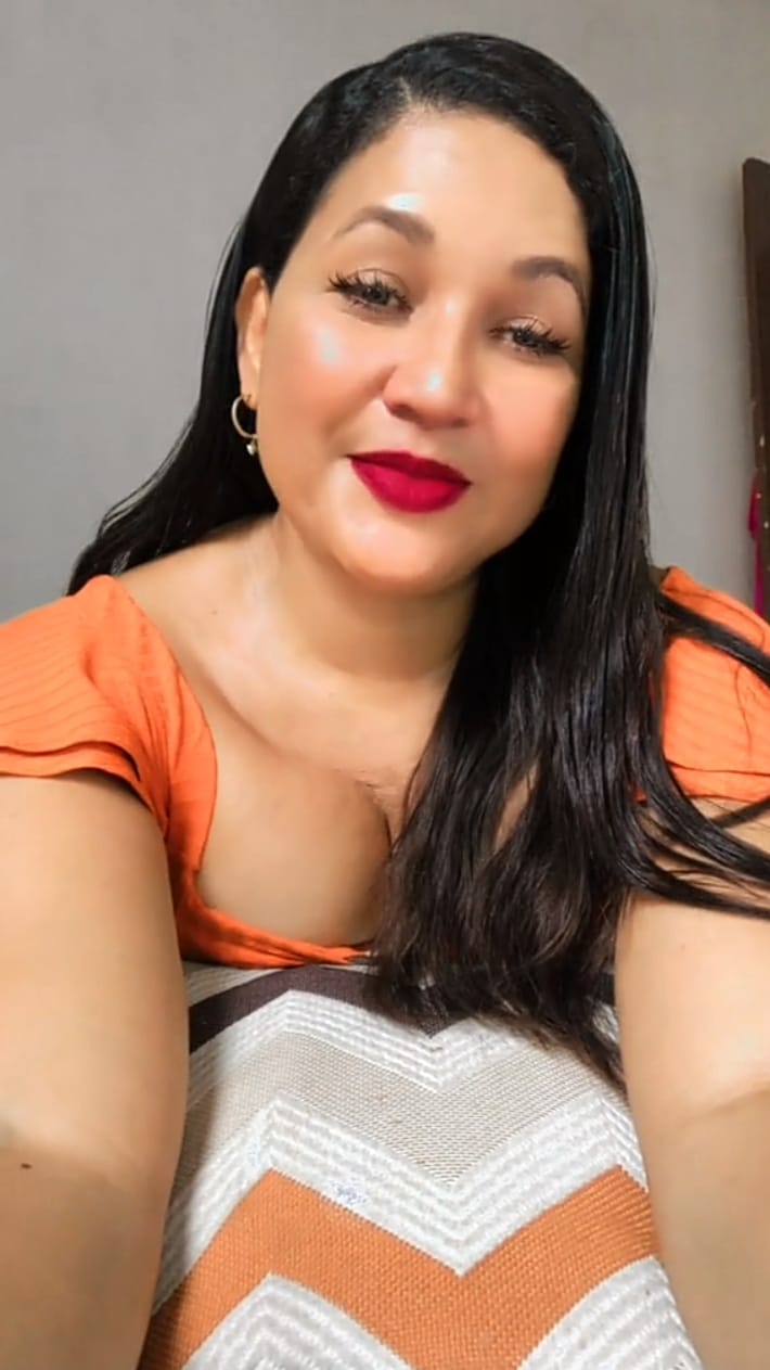 @paola Santos