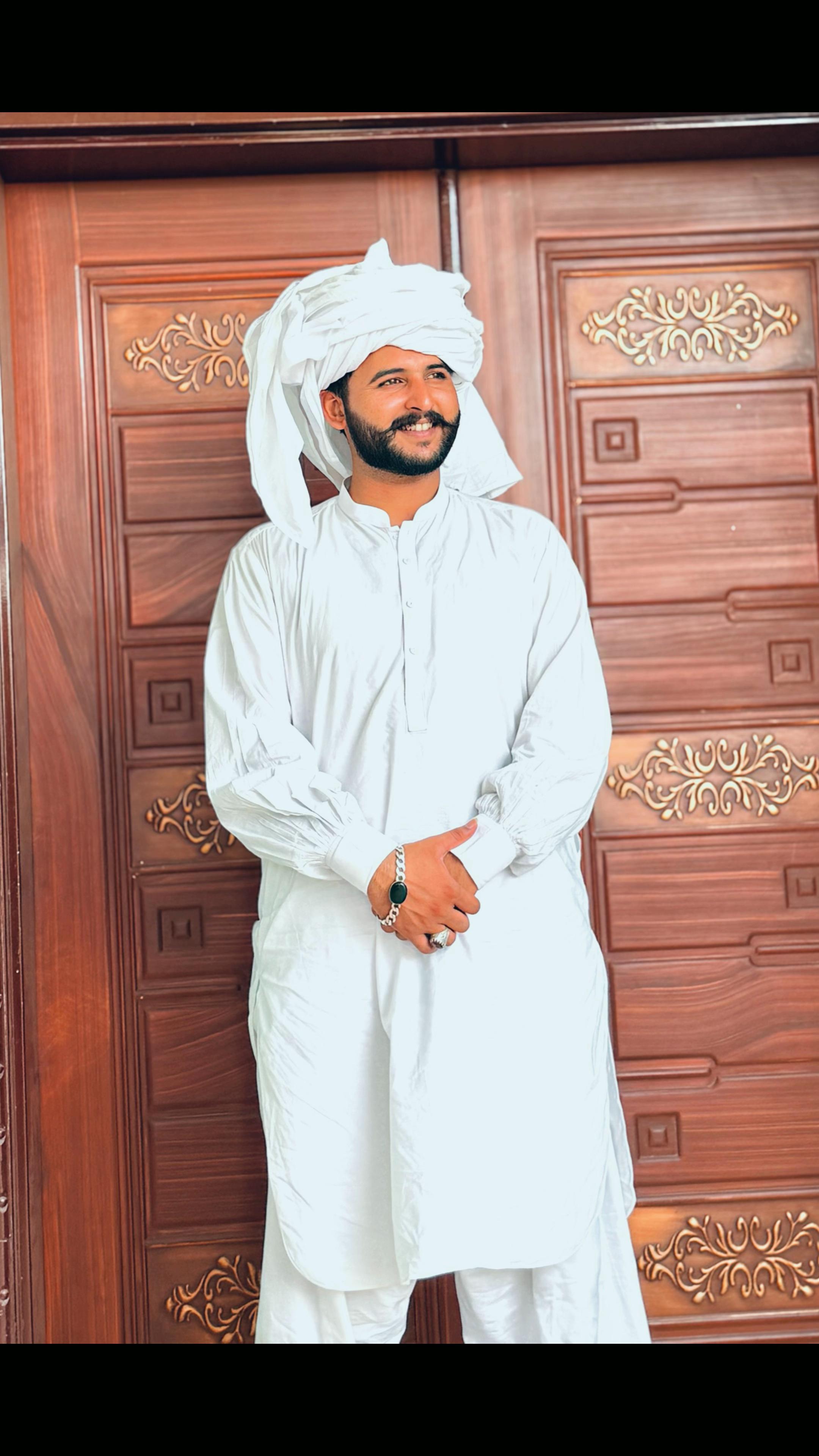 @Chaudhary Ahsan🖤🥀🥂