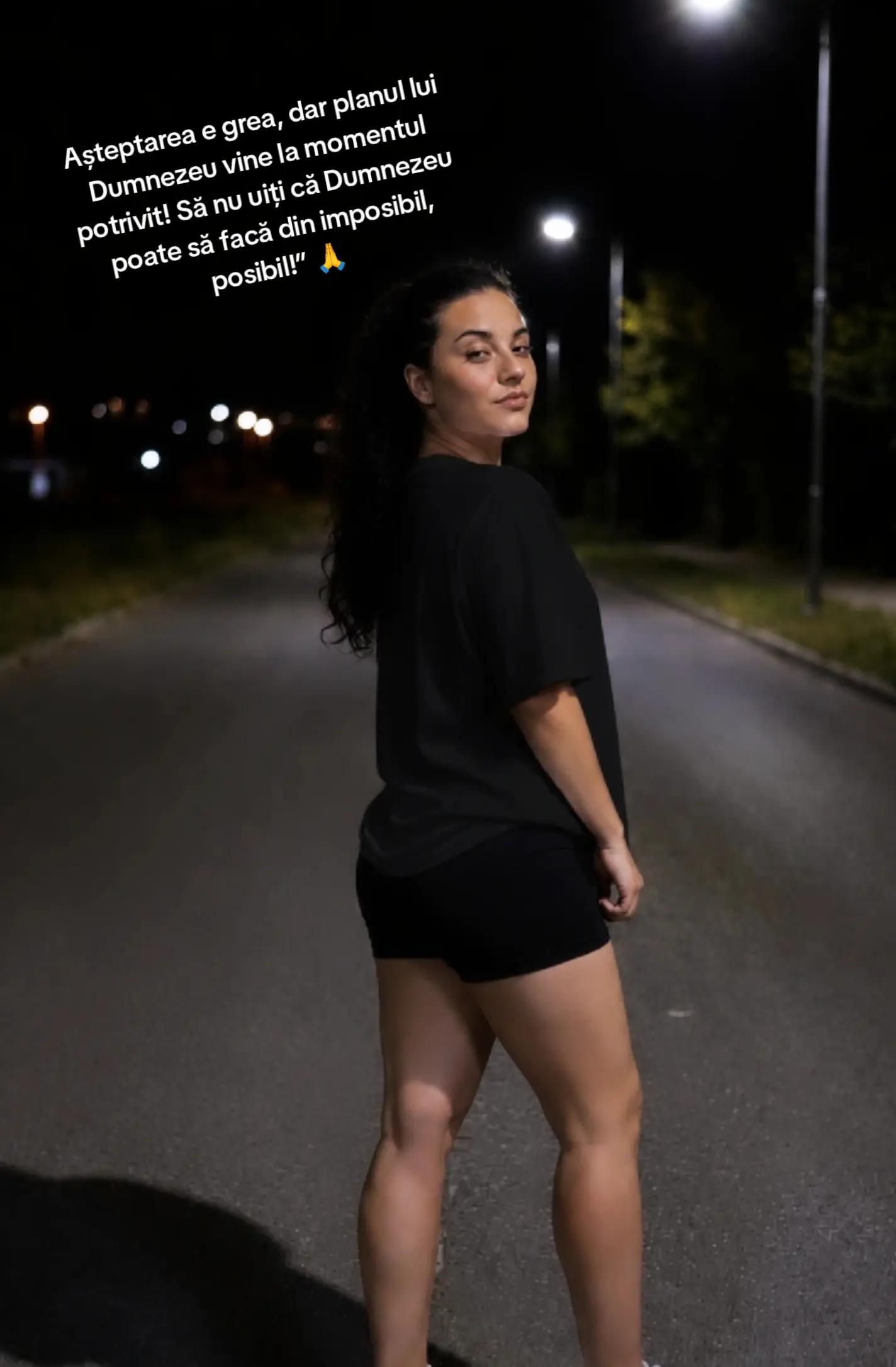 @Raluca 🖤