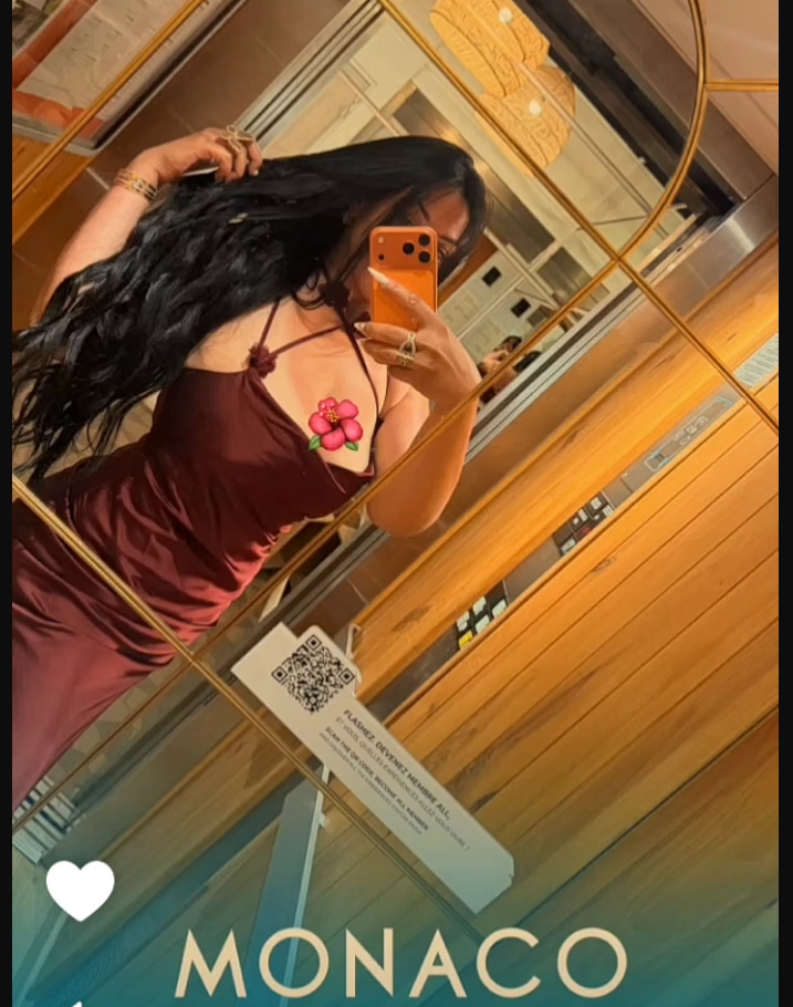 @chahinez_