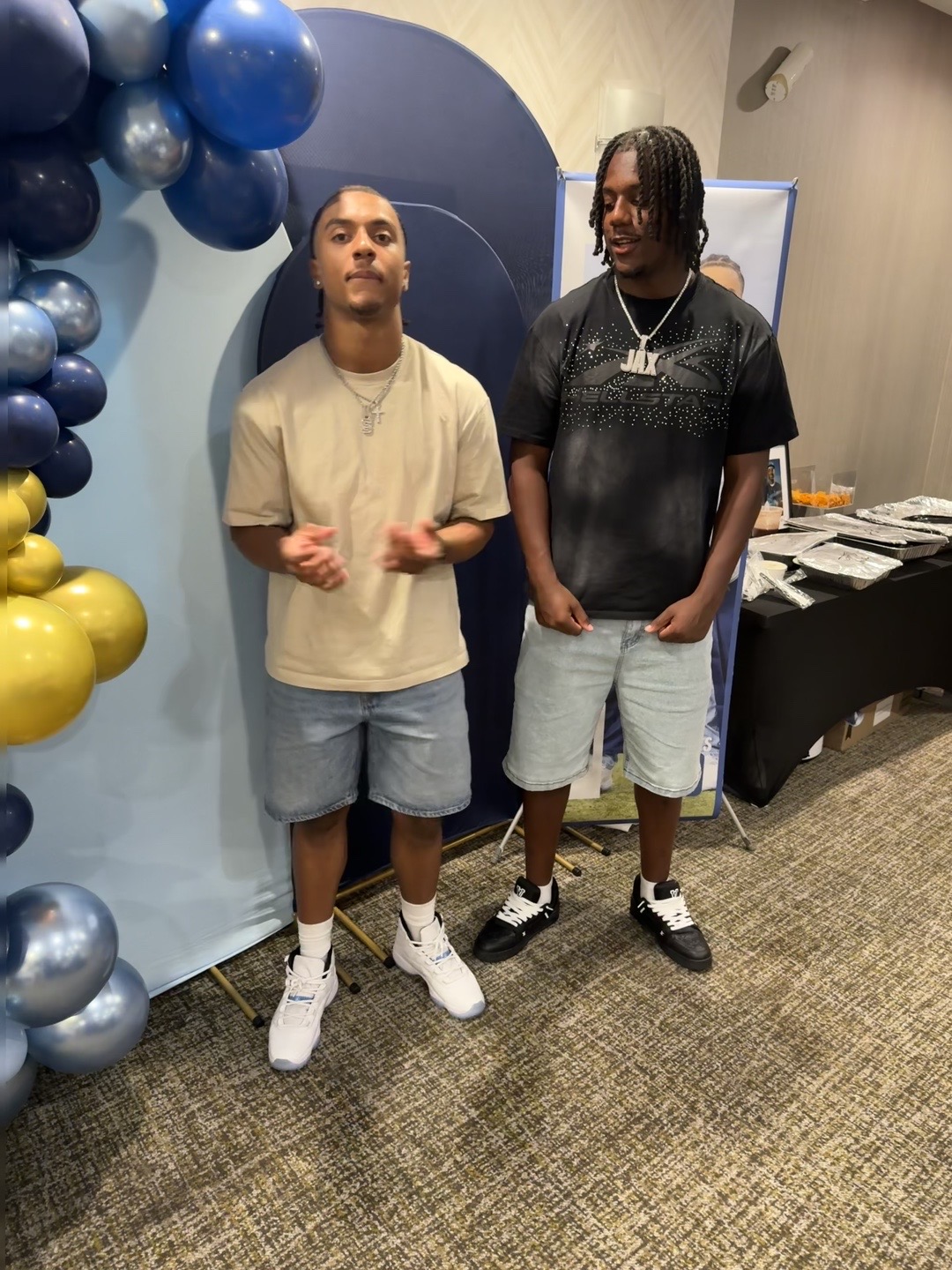 @J5♾️