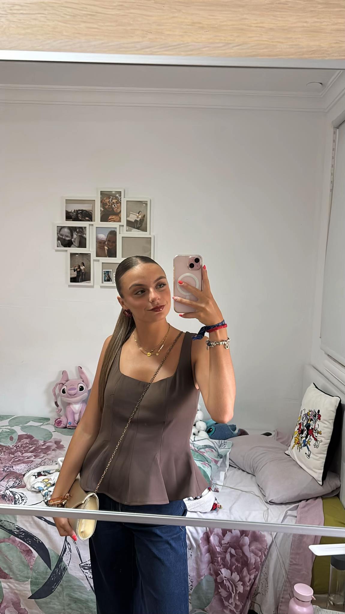 @Ainara