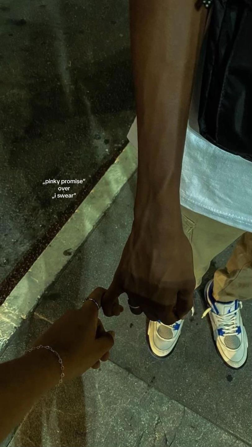 @⁻