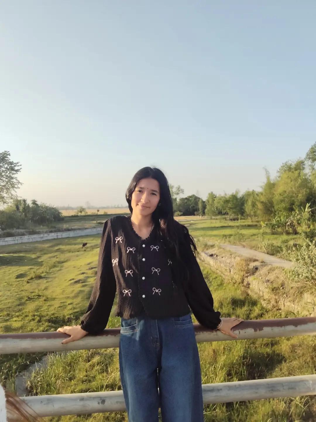 @NiLUuuu..>☘️🌙💐