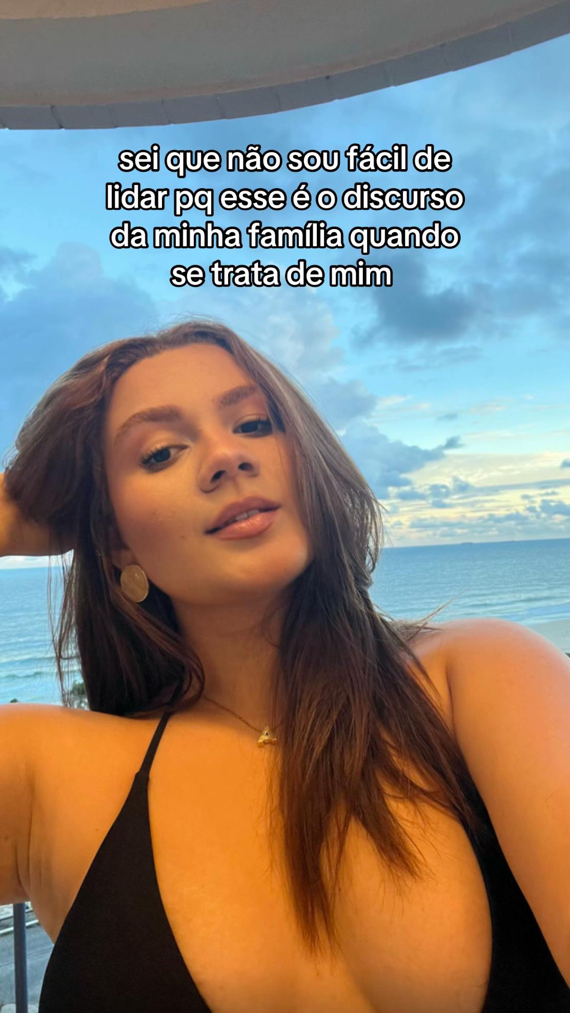 @Ariele Andrade🦊