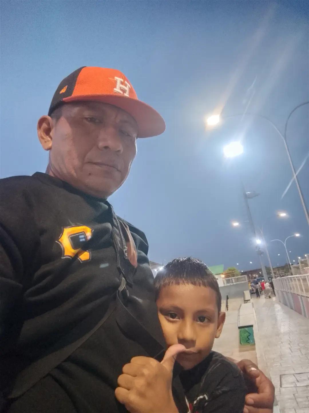 @Miguel González