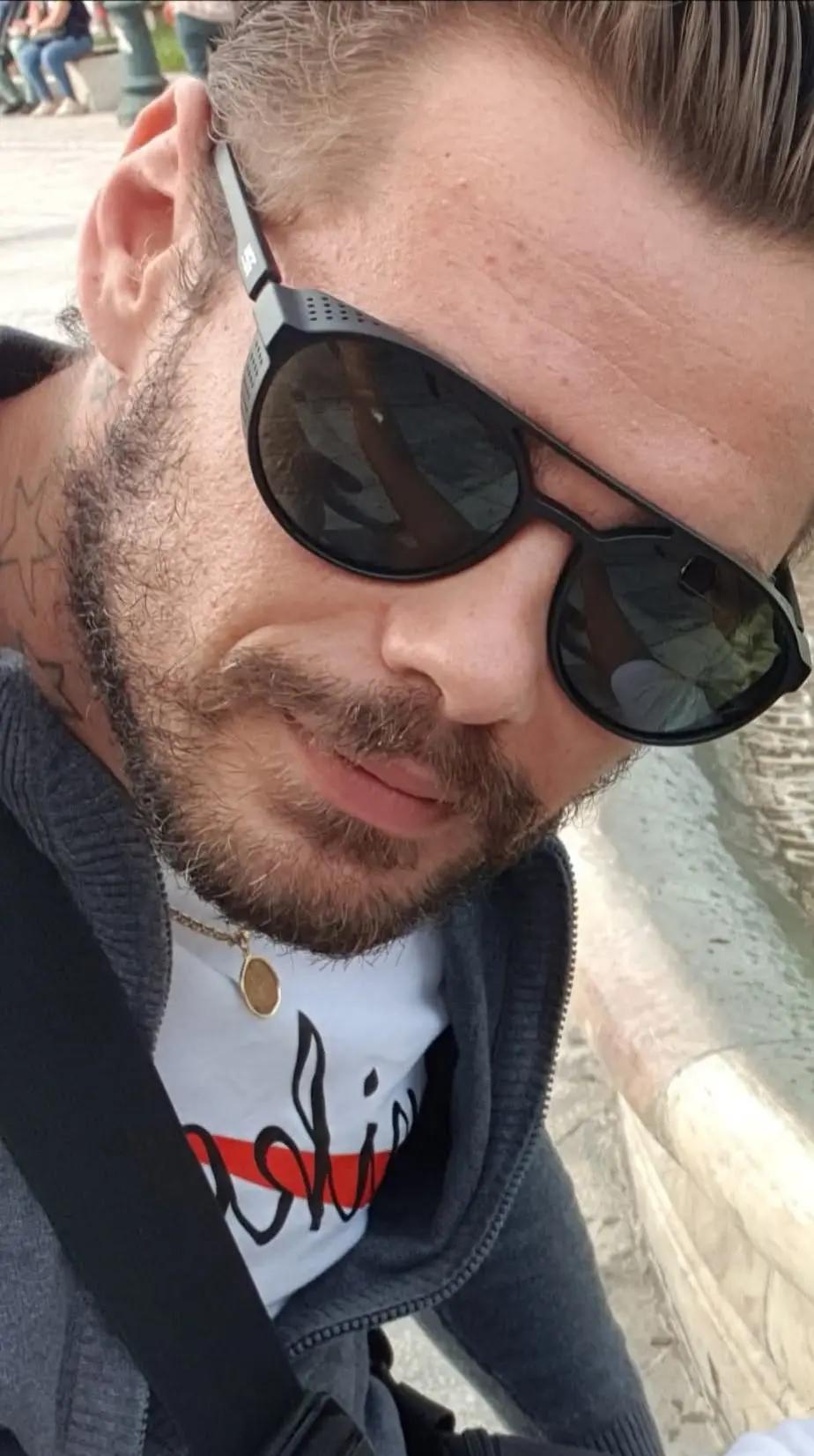 @!
