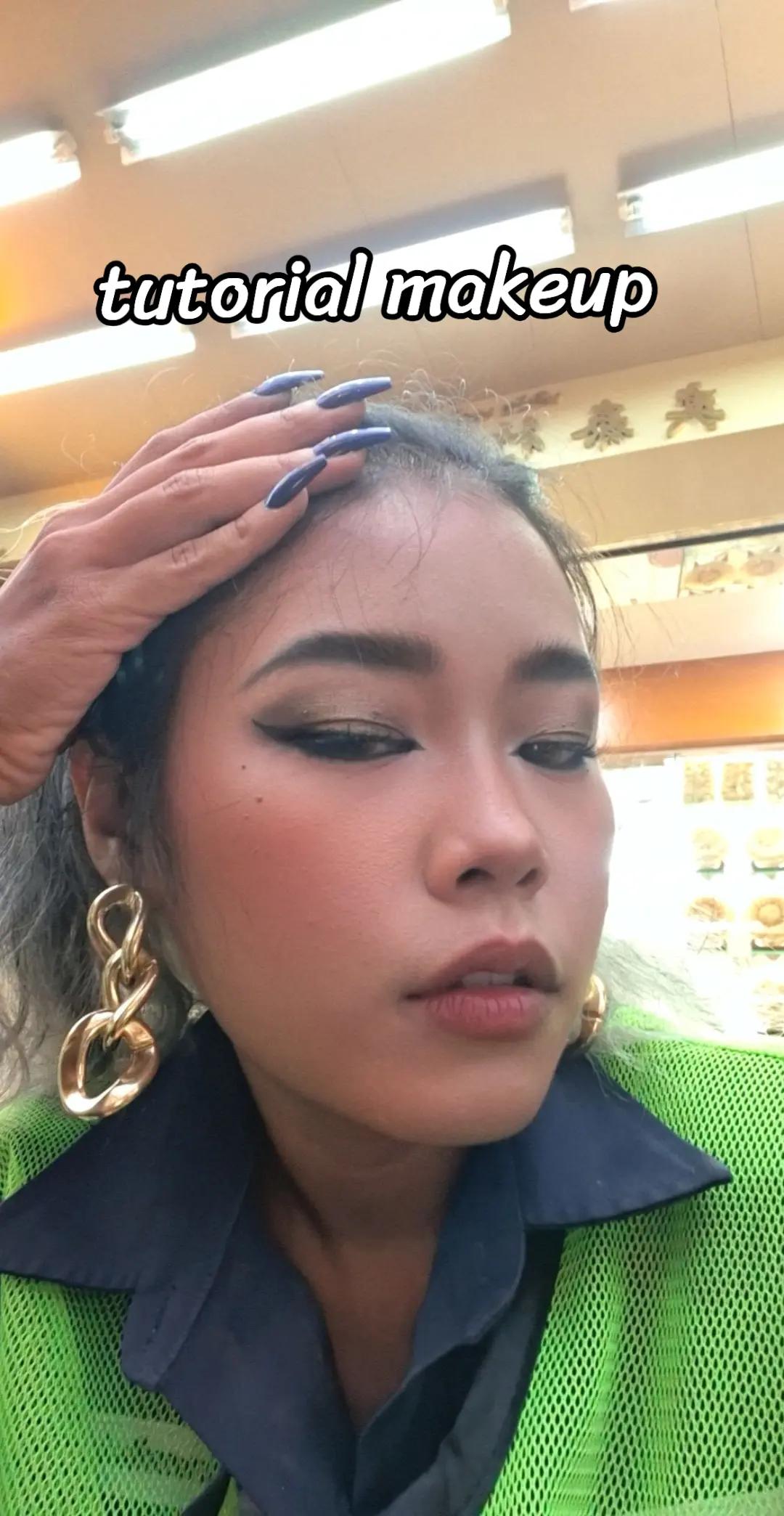 @มีน เจ้าแม่กวาดสุดเริ่ด