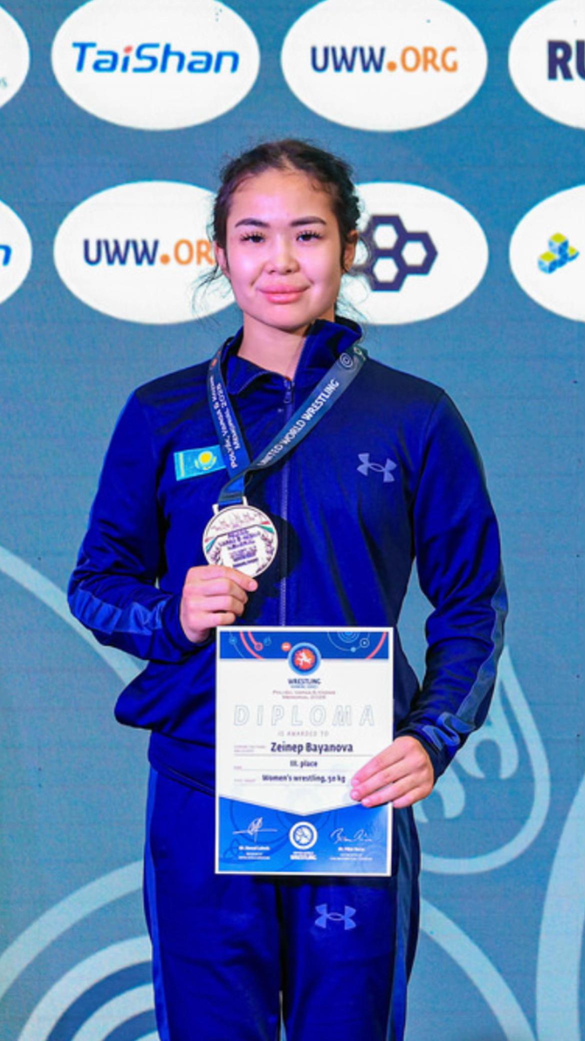 @UWW.ASIA