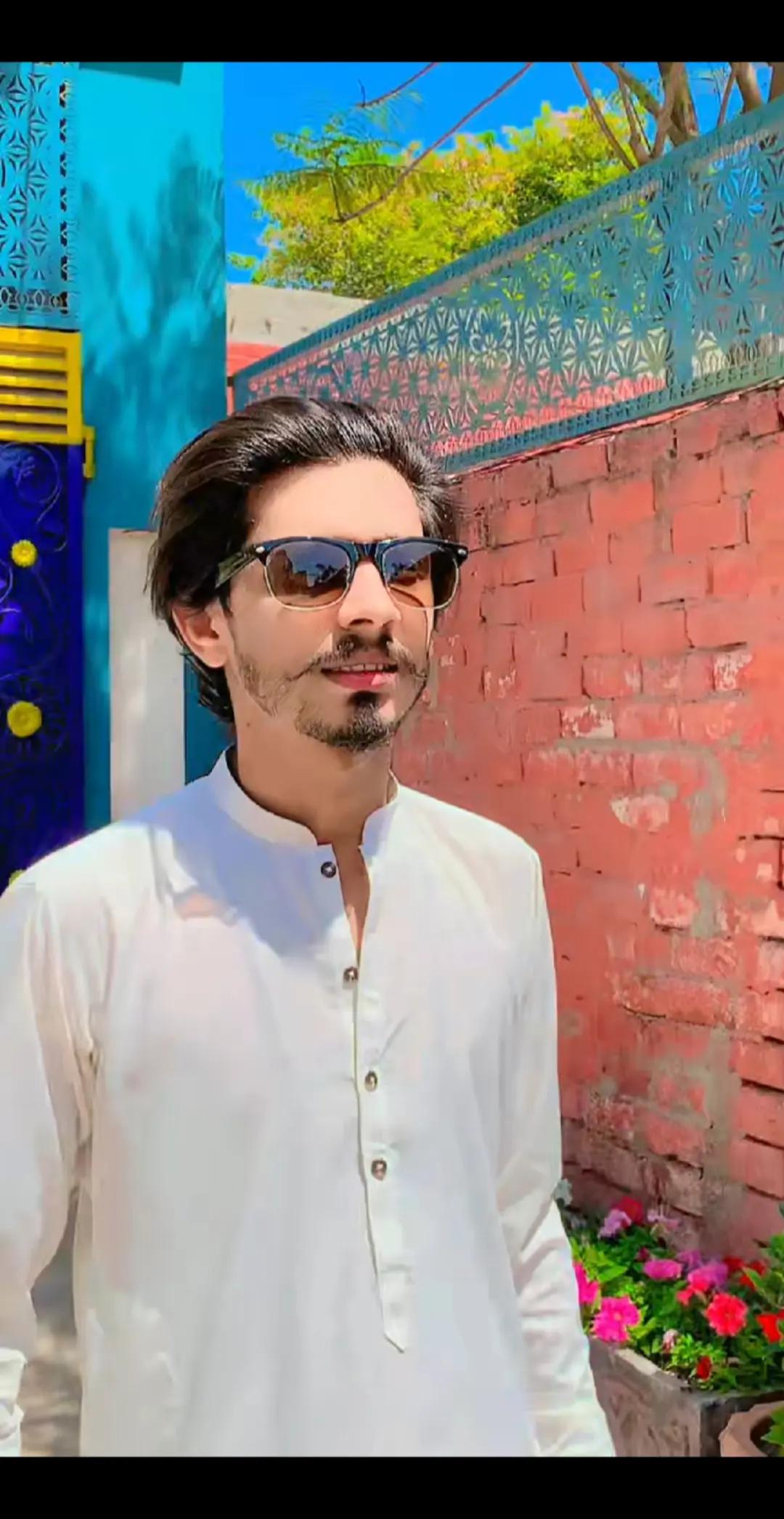 @Ch Muhammad Naveel Qasuri