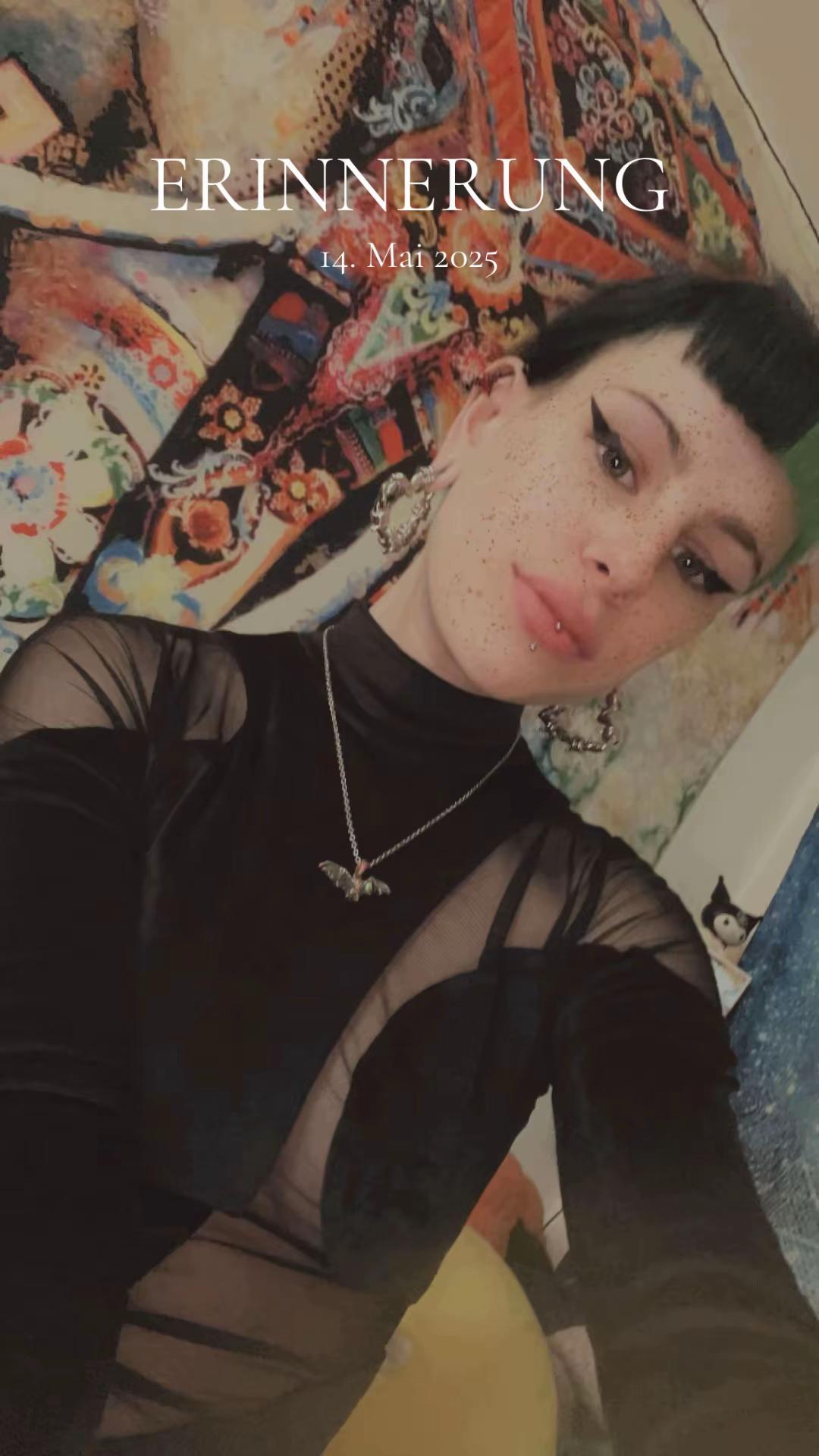 @little_blvck_angel_13